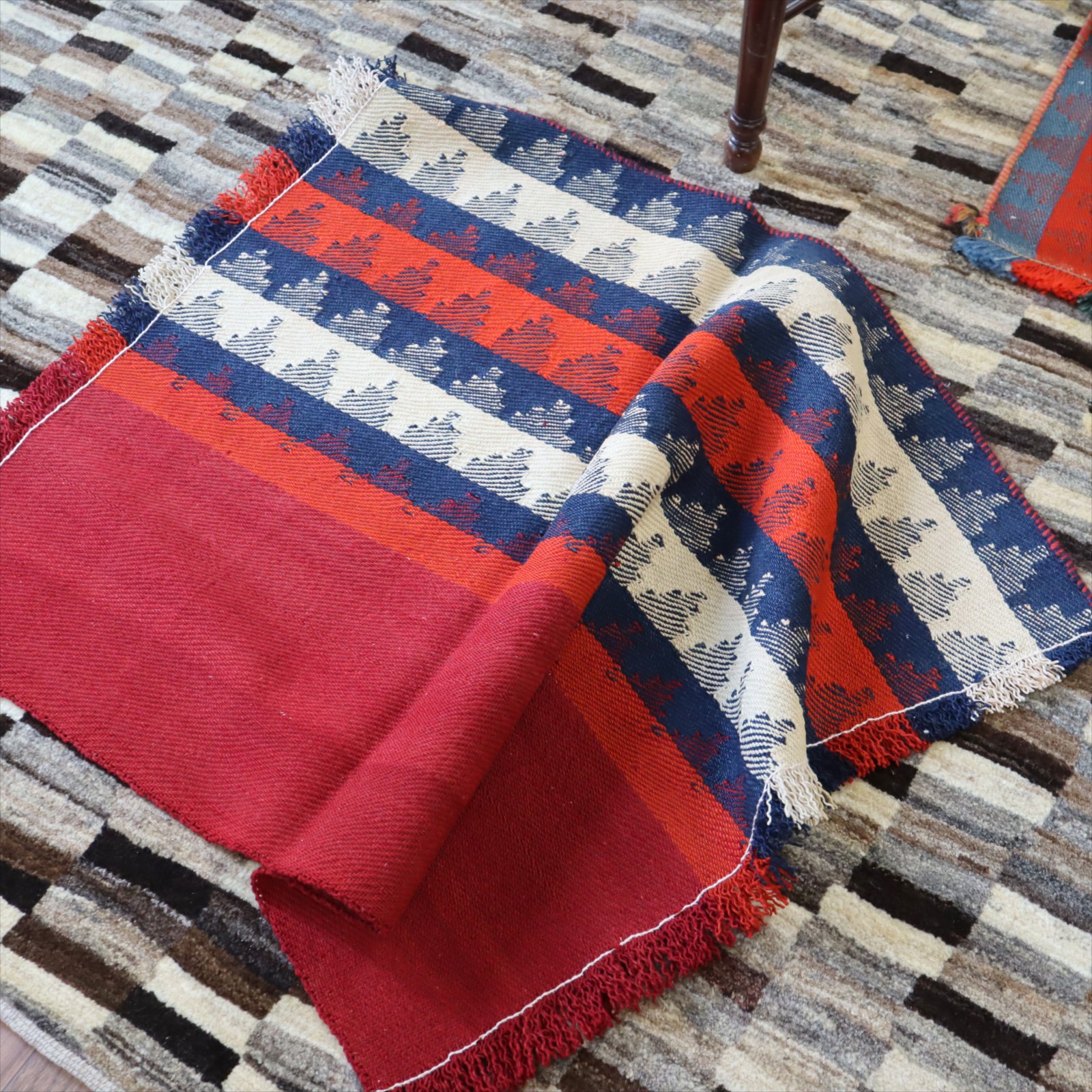 オールドジャジム（テント装飾用）・カシュカイ族シラーズ83×70cm フラグメント