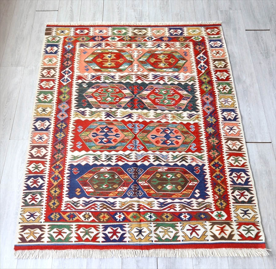 トルコ手織りキリム・コンヤ草木染　セッヂャーデ172×139cm チュムラ　ソロモンの星のある六角形