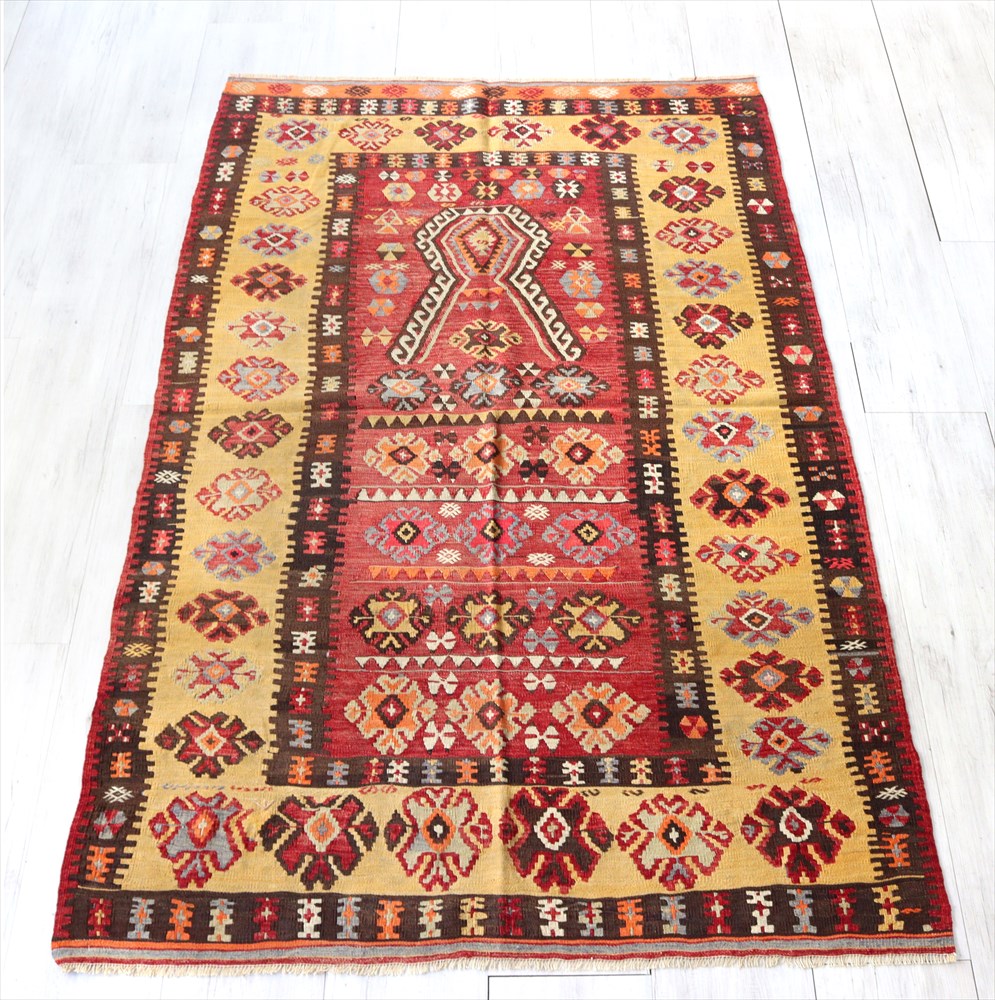 【30%off】オールドキリム シワス　カリヨラ203×128cm ドラゴンの爪をもつミフラープ