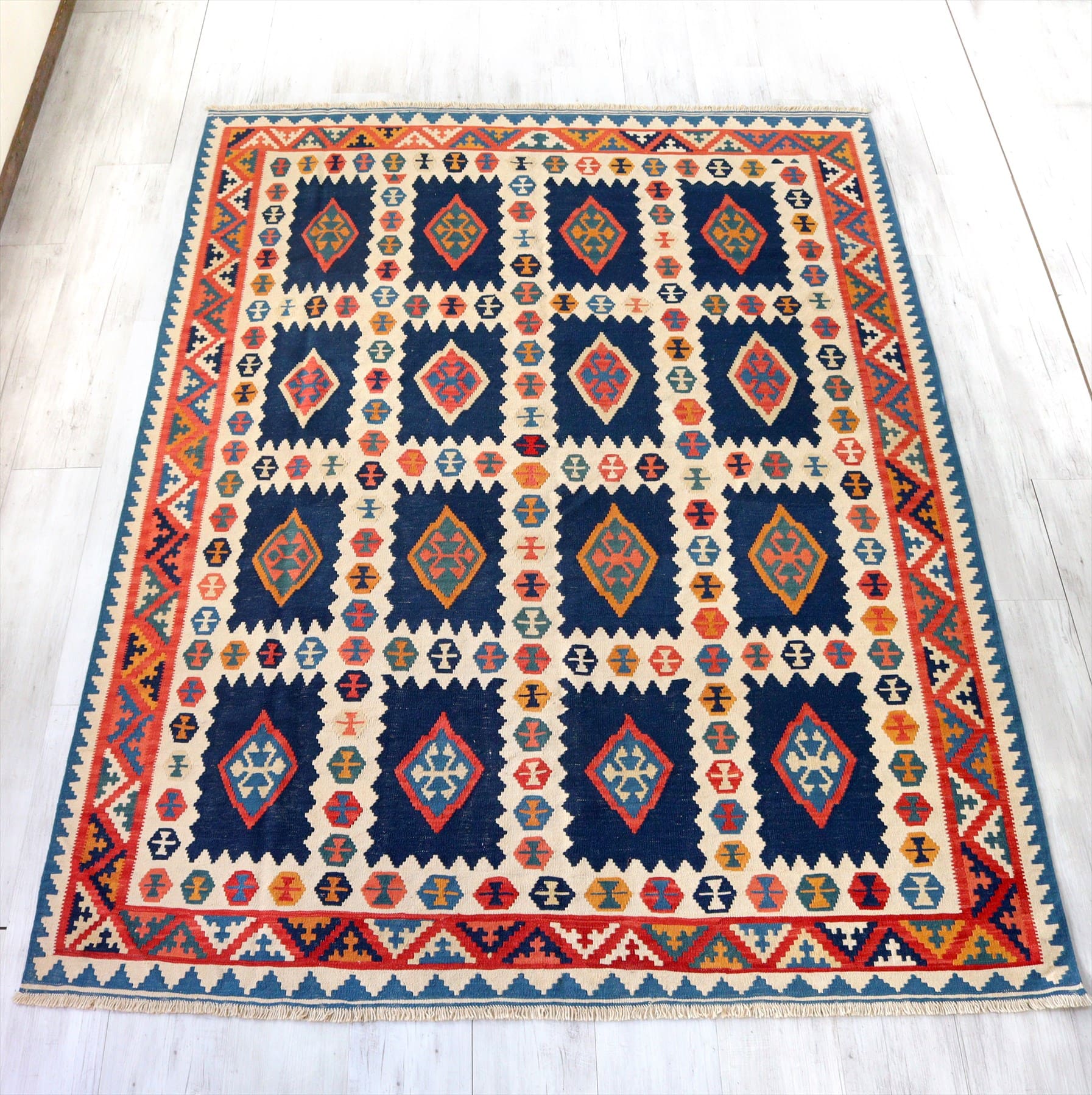 キリム・カシュカイ族の手織りキリム282×201cm ネイビーブルー　伝統柄・ガーデンデザイン