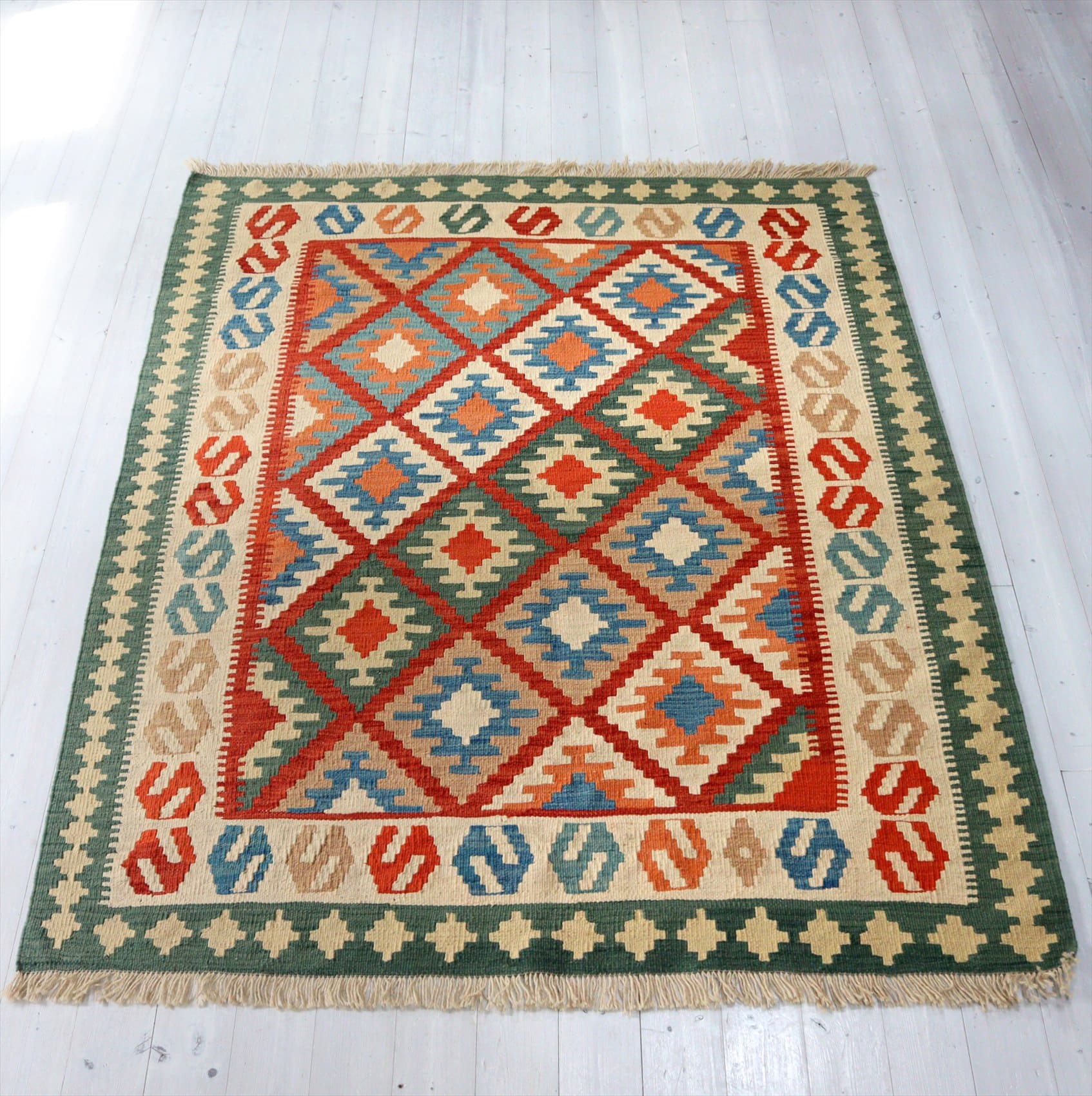 イラン手織りキリム カシュカイキリム190×153cm 発色のよいカラフルモチーフ