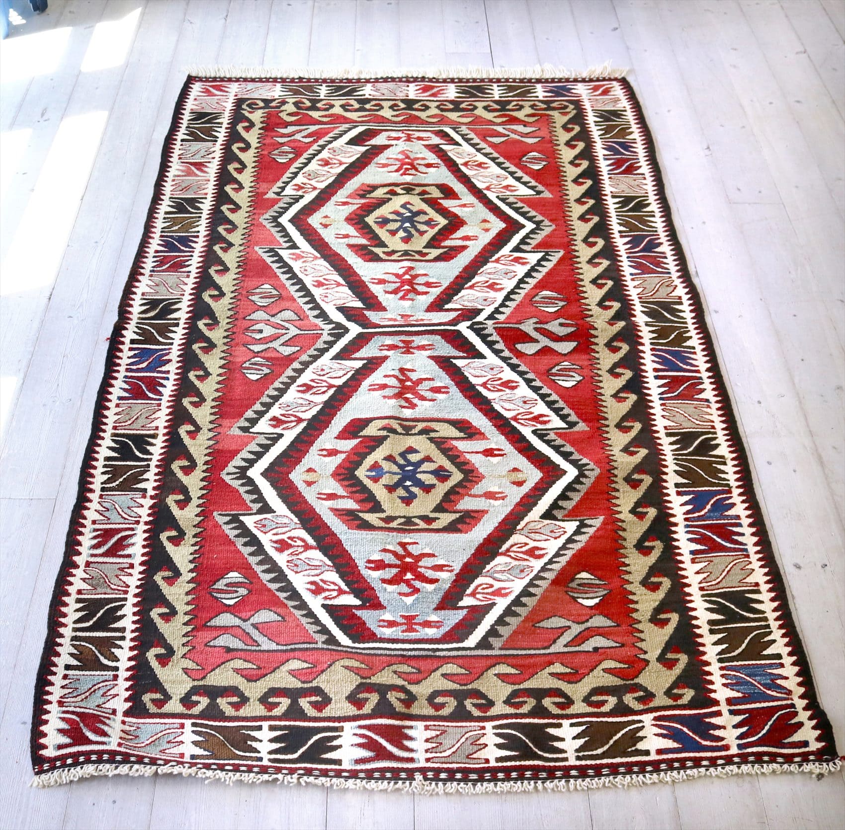 トルコの手織りキリム アダナ185×108cm ２つのエリベリンデ