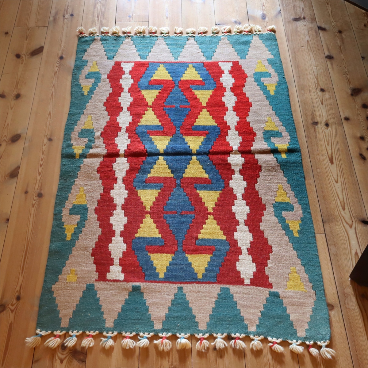 カイセリキリム　チェイレキ121×80cm