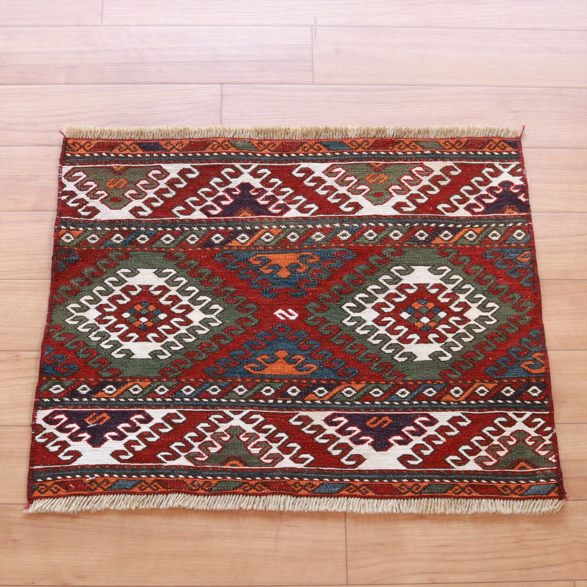 緻密なスマック織り　コーカサス地方42×51cm ベシック（マフラシュ)  フラグメント