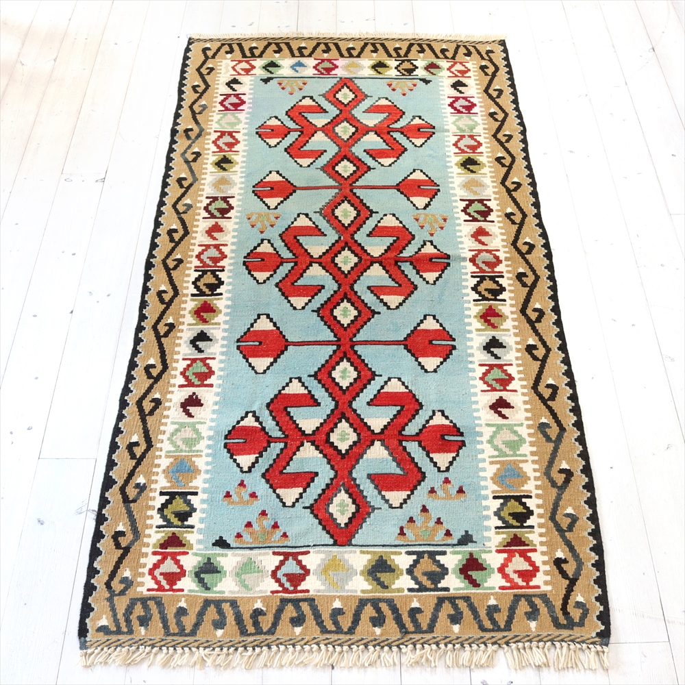 トルコ手織りキリム・セッヂャーデ185×90cm ３つのサソリのモチーフ