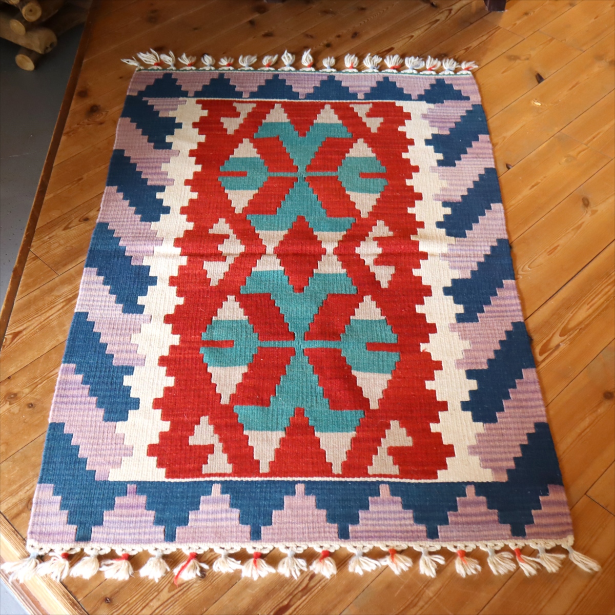 カイセリキリム　チェイレキ123×82cm