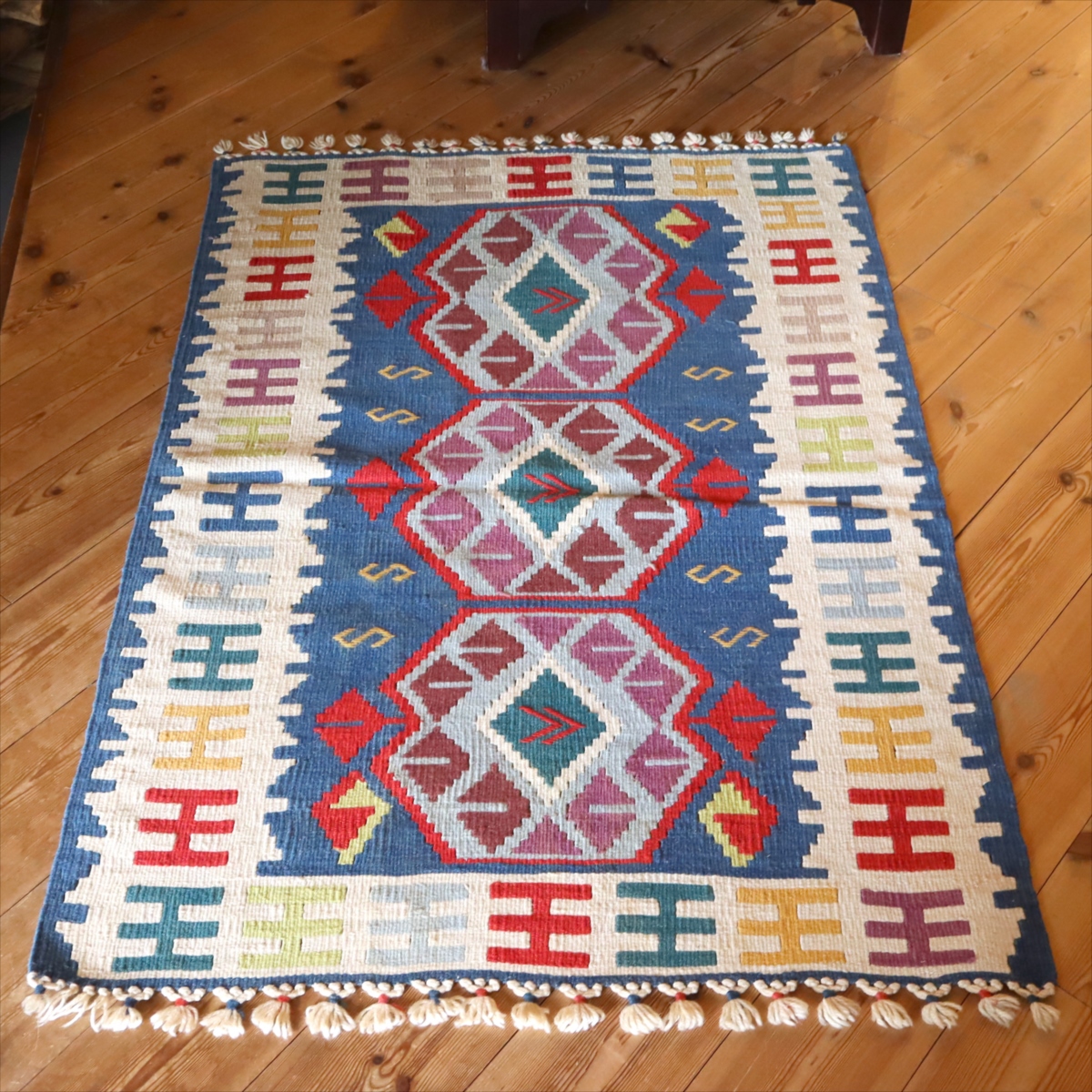 カイセリキリム　チェイレキ124×88cm