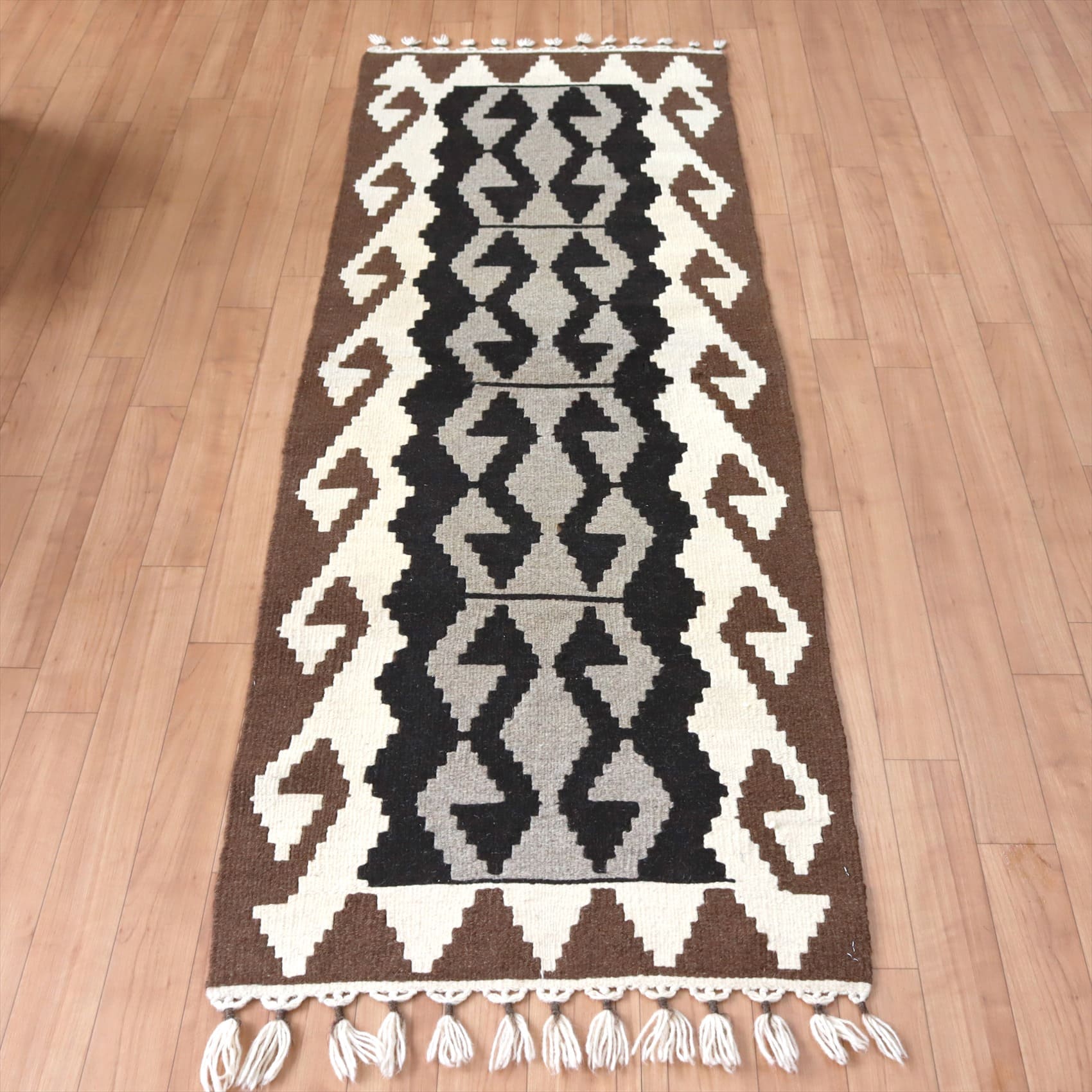 やわらかな織りのカイセリ産キリム ランナー177×61cm ナチュラルモノトーン