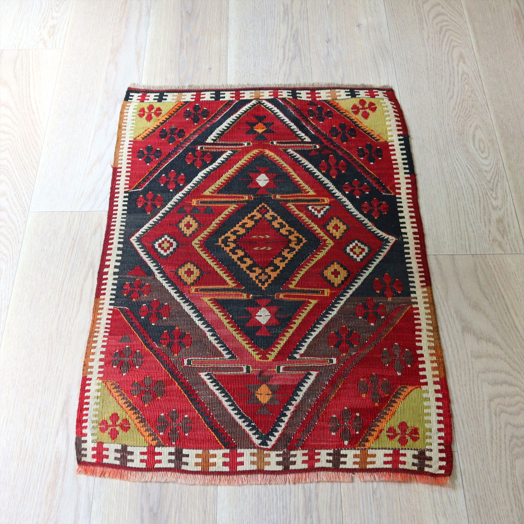 【15%OFF】オールドキリム マラテヤ ヤストゥク88×59cm エリベリンデのひし形のメダリオン