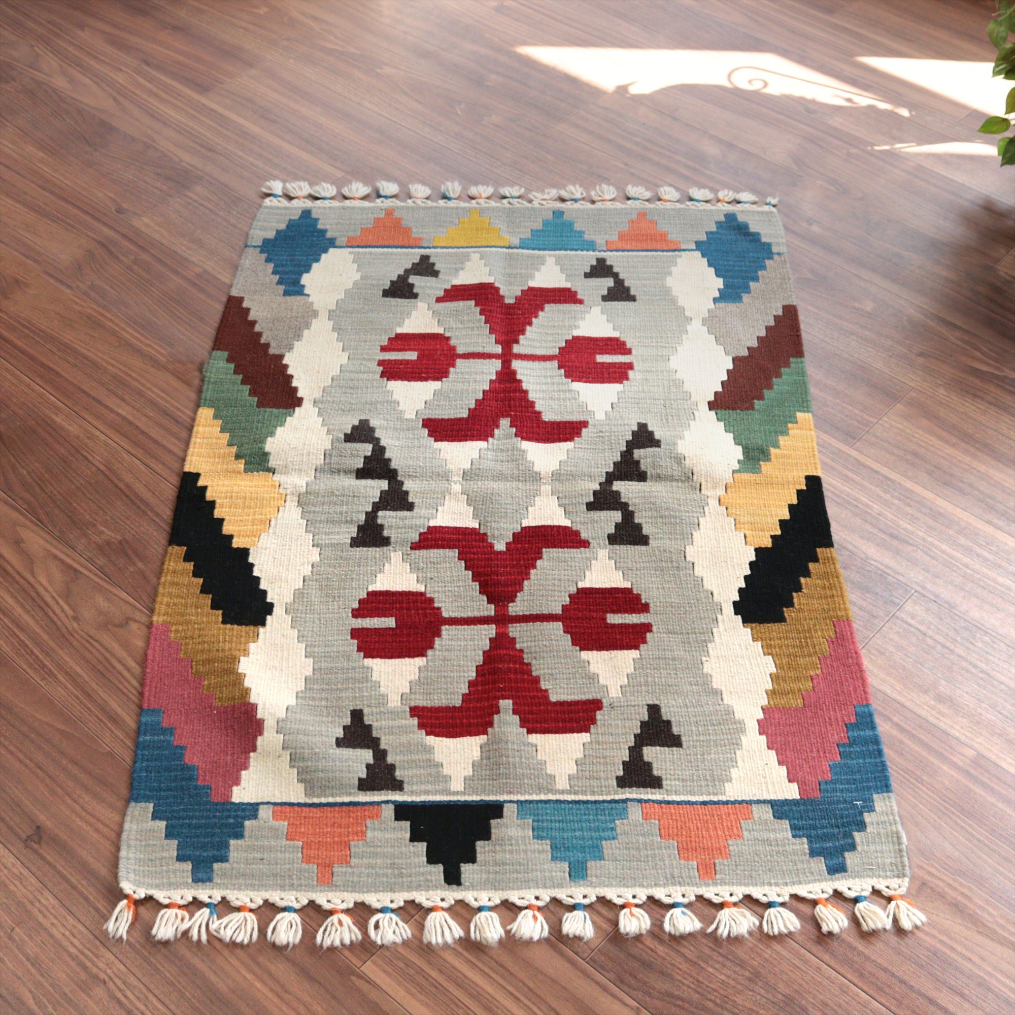 カイセリ産手織りキリム114×80cm グレー トルコの手織りラグ