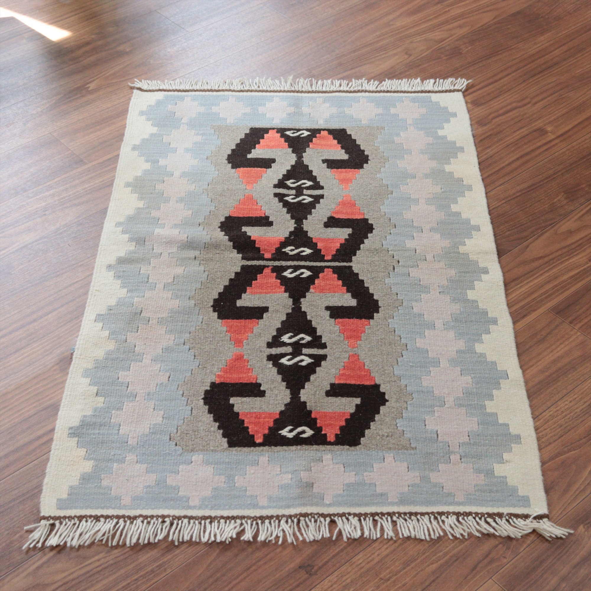 カイセリ産手織りキリム グレー119×75cm 雄羊の角 トルコの手織りラグ