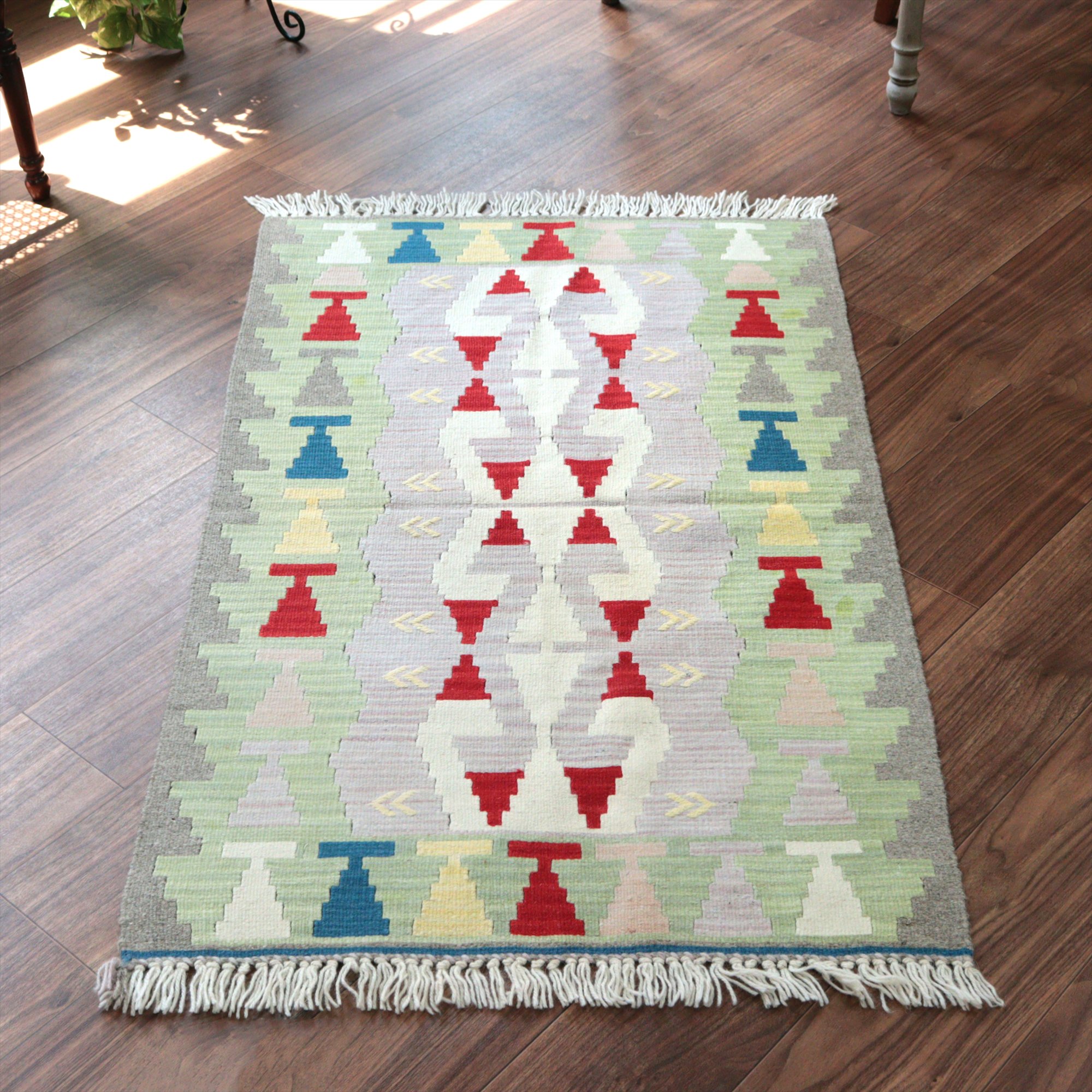 カイセリ産手織りキリム119×72cm パステルカラー トルコの手織りラグ