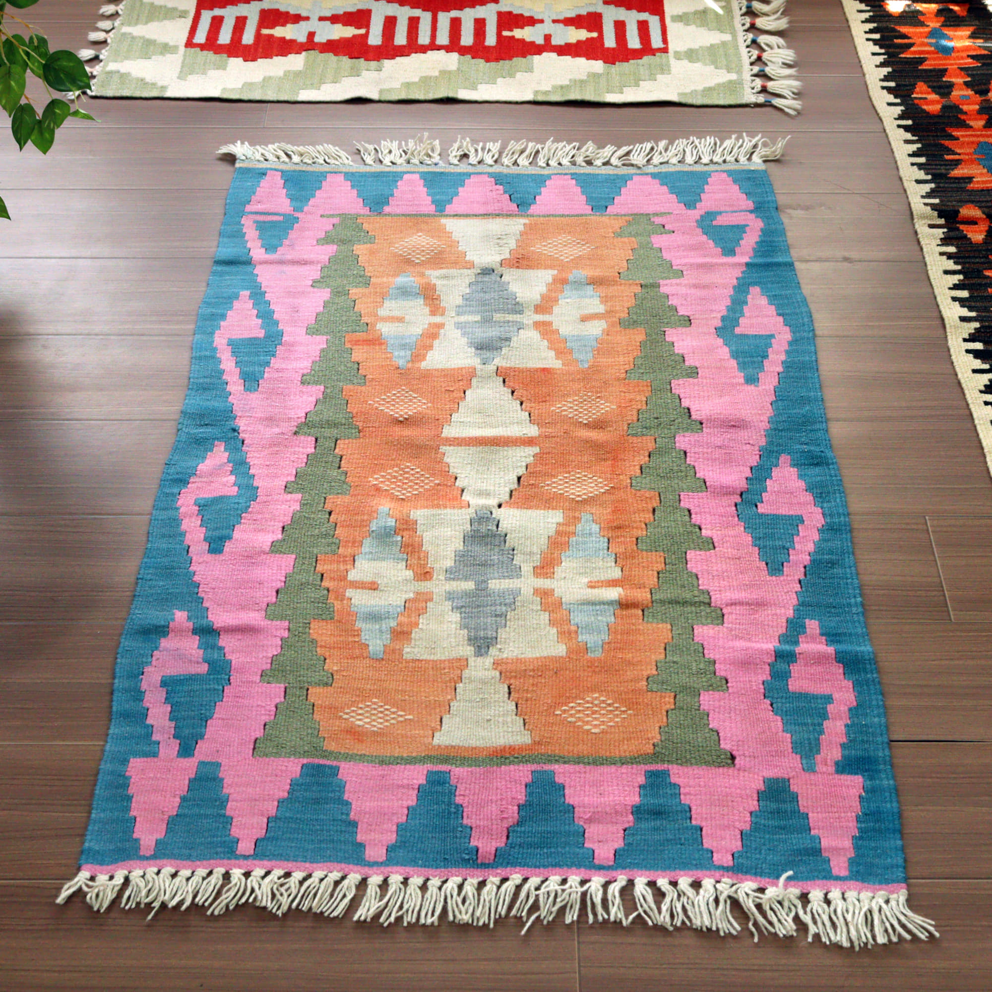 カイセリキリム トルコの手織りキリム112×74cm オレンジ＆ピンク