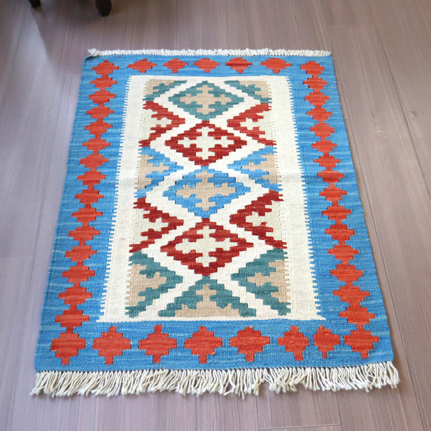 シラーズキリム　カシュカイ族の手織りラグ94×69cm 玄関マットサイズ