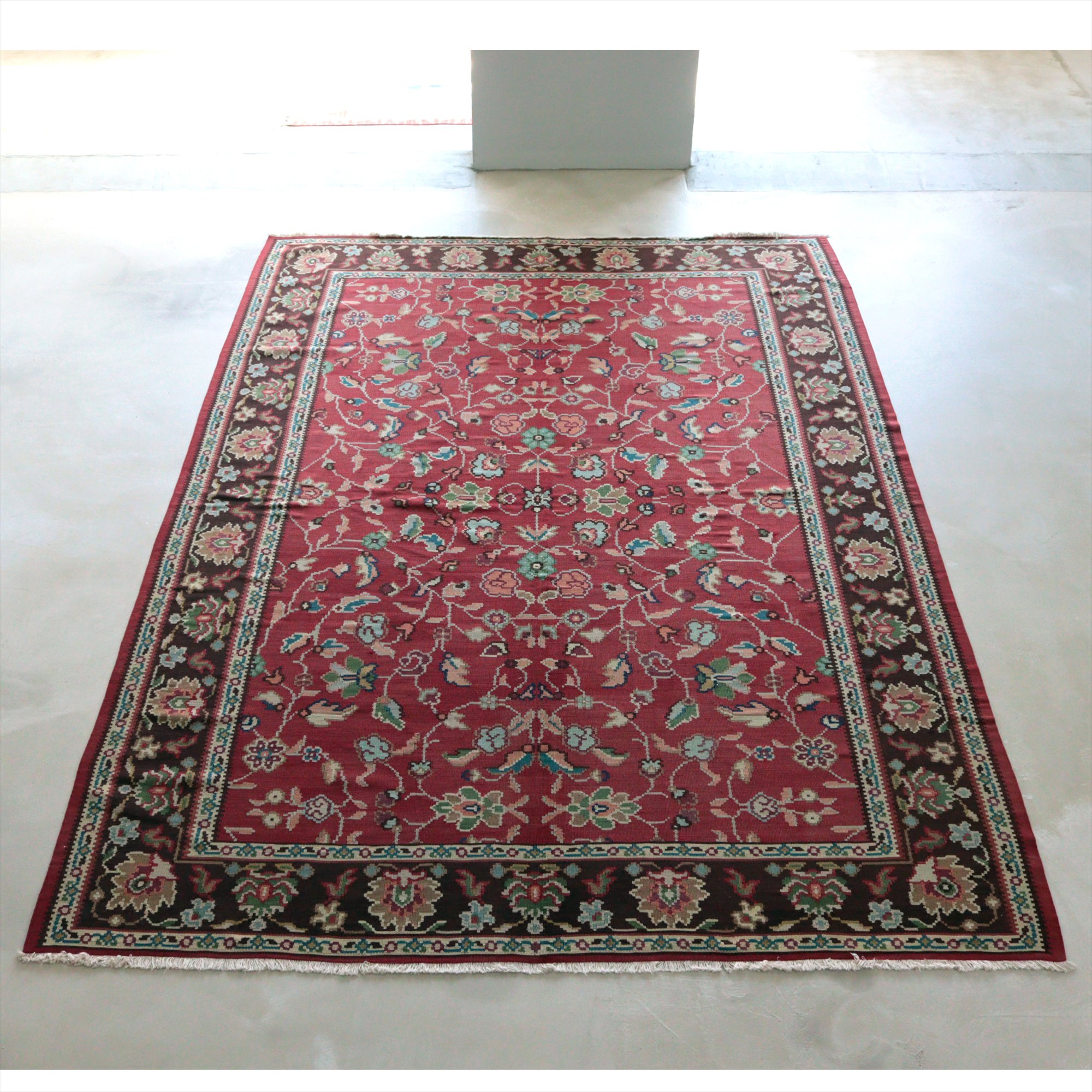 オールドキリム ブルガリア シャルキョイ285×208cm クラシカルなフラワーデザイン