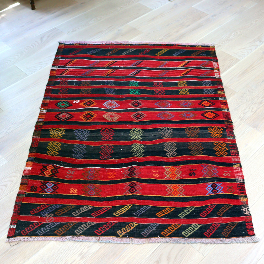 【15%OFF】オールドキリム アフィヨン158×115cm レッド＆ブラック ジジム