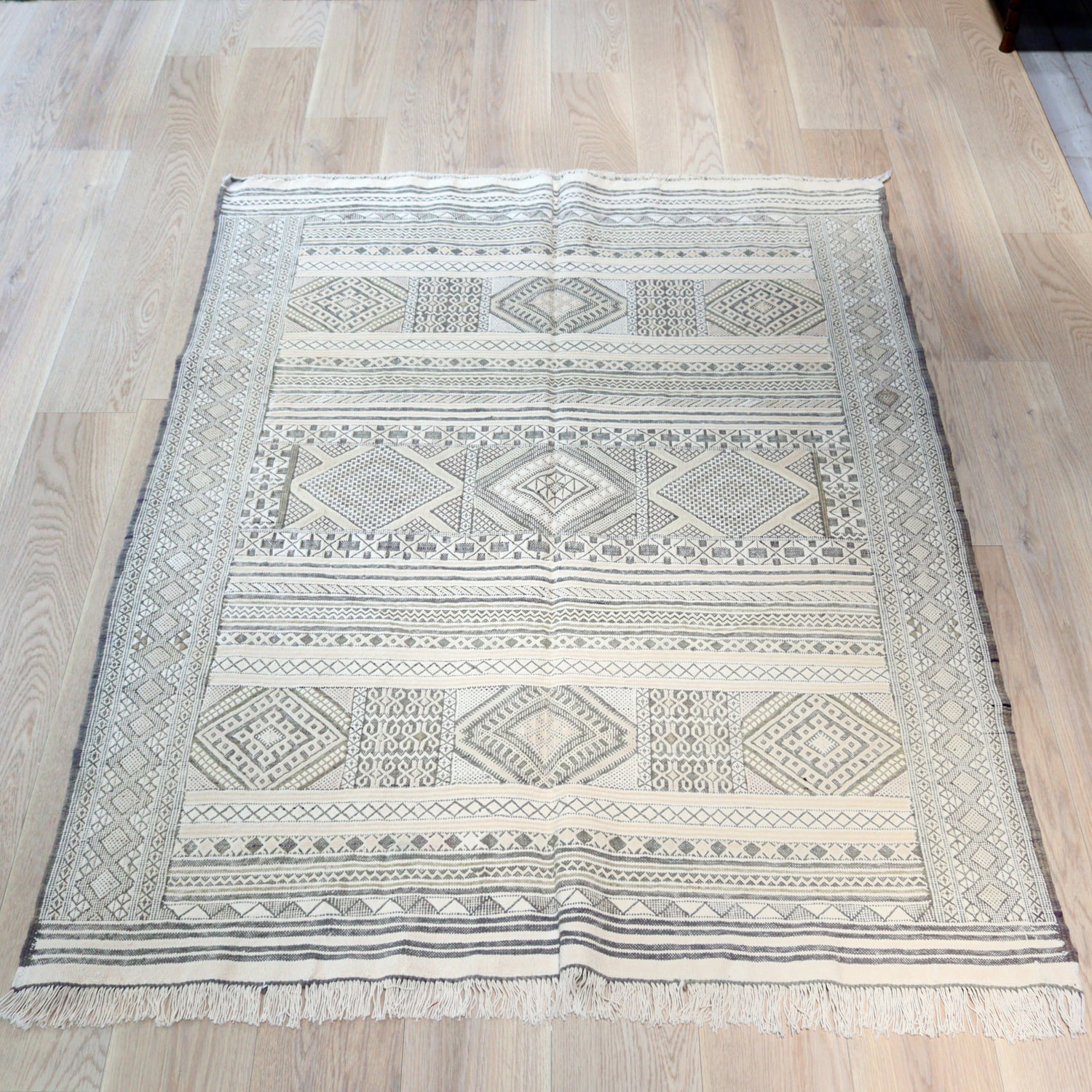 【15%OFF】ベルベル族のオールドキリム モロッコ178×137cm ヴィンテージウォッシュ ネイビー