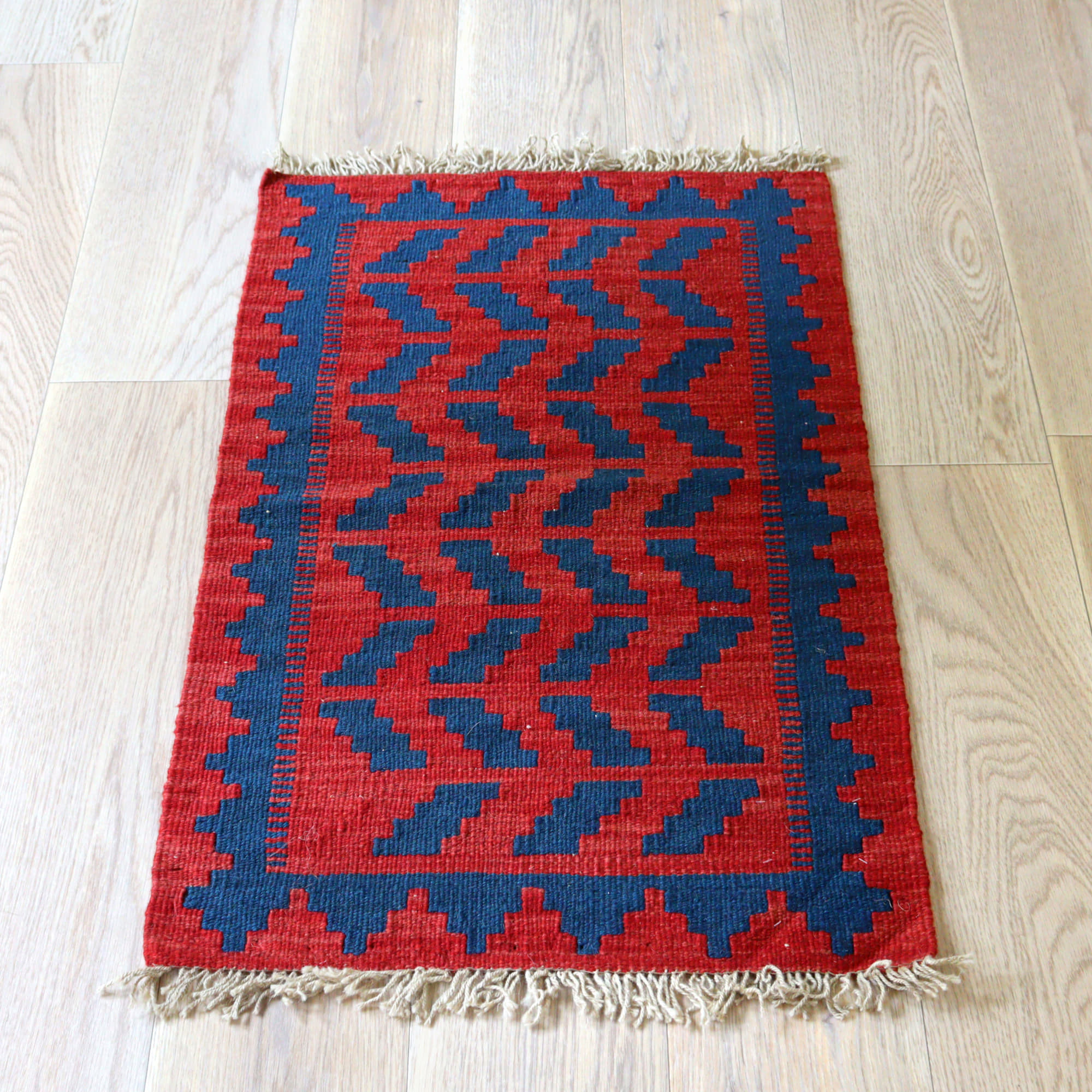 カシュカイキリム イラン 手織り92×70cm カラフルな幾何学モチーフ