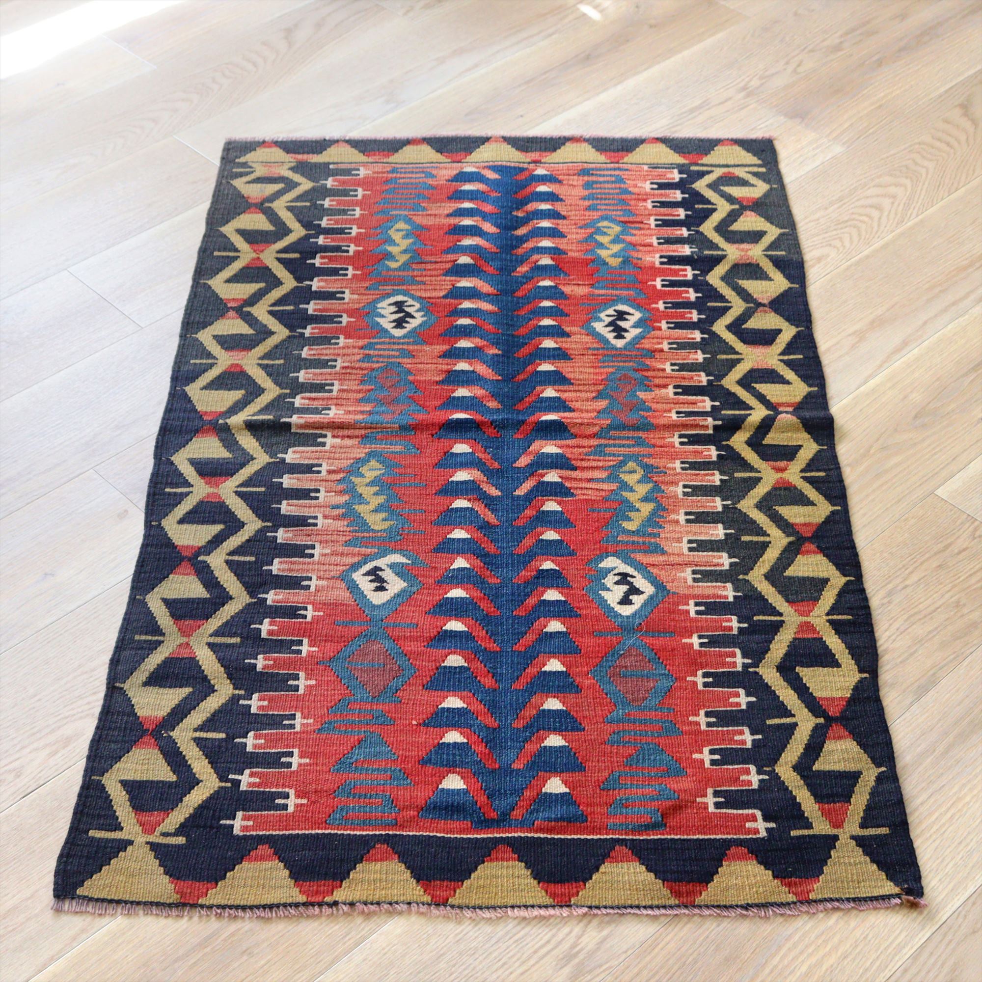 オールドキリム エシュメ136×83cm 生命の樹と雄羊の角