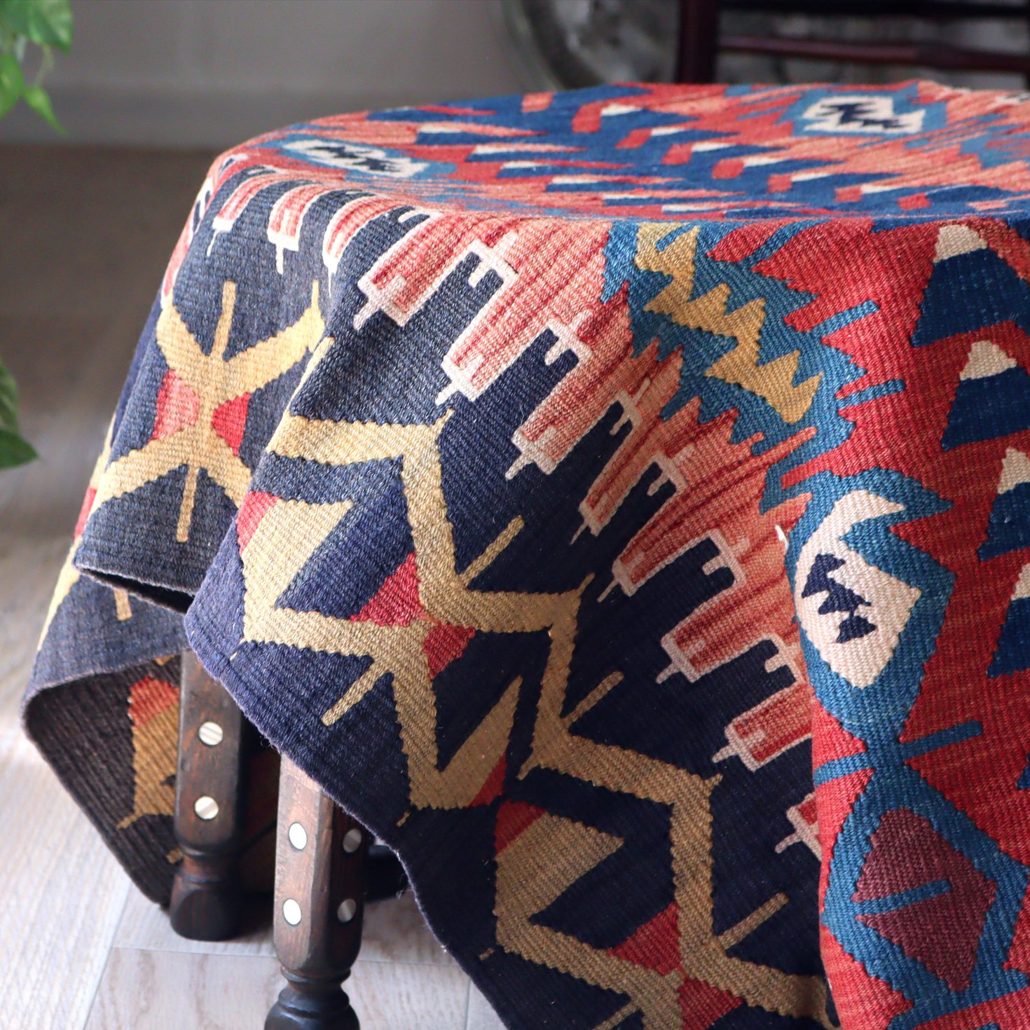 オールドキリム エシュメ136×83cm 生命の樹と雄羊の角