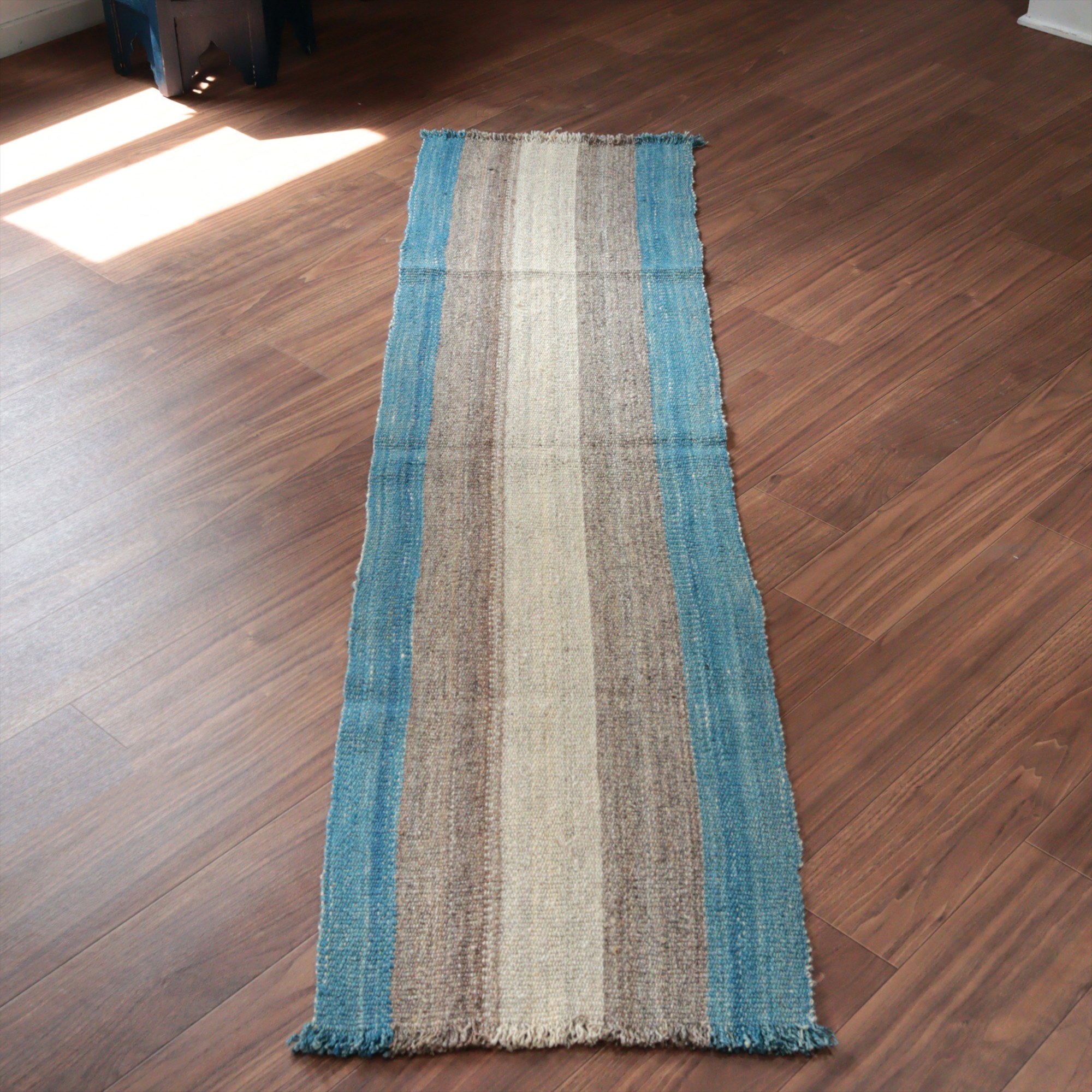 トルコの手織りキリム カルス193×50cm ブルー＆グレー ストライプ