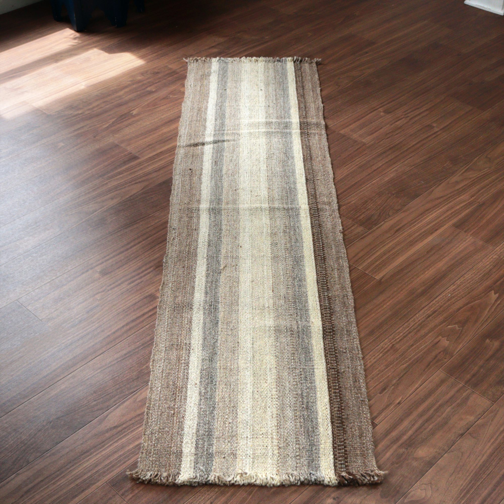 トルコの手織りキリム カルス194×49cm ブラウン＆アイボリー ストライプ