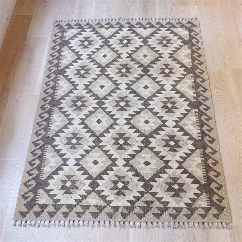 手織りキリム 無染色185×124cm モノトーン　ナチュラルカラー