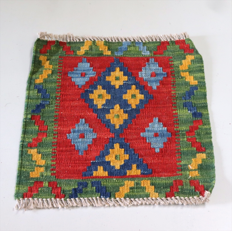 手織りキリム ミニキリム　イラン製　33×34cm