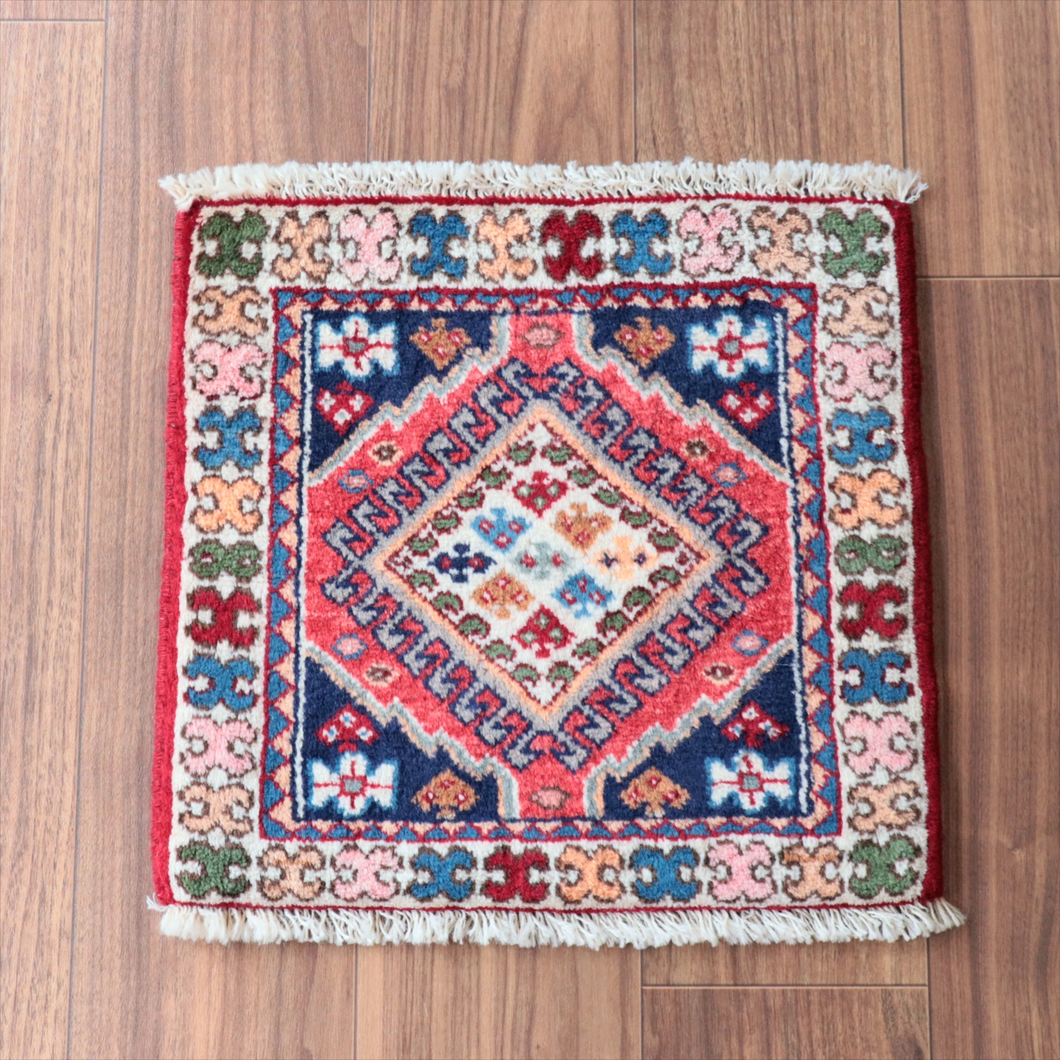 ヤラメ 手織りラグ 42×41cm 　ミニサイズ /トライバルラグ