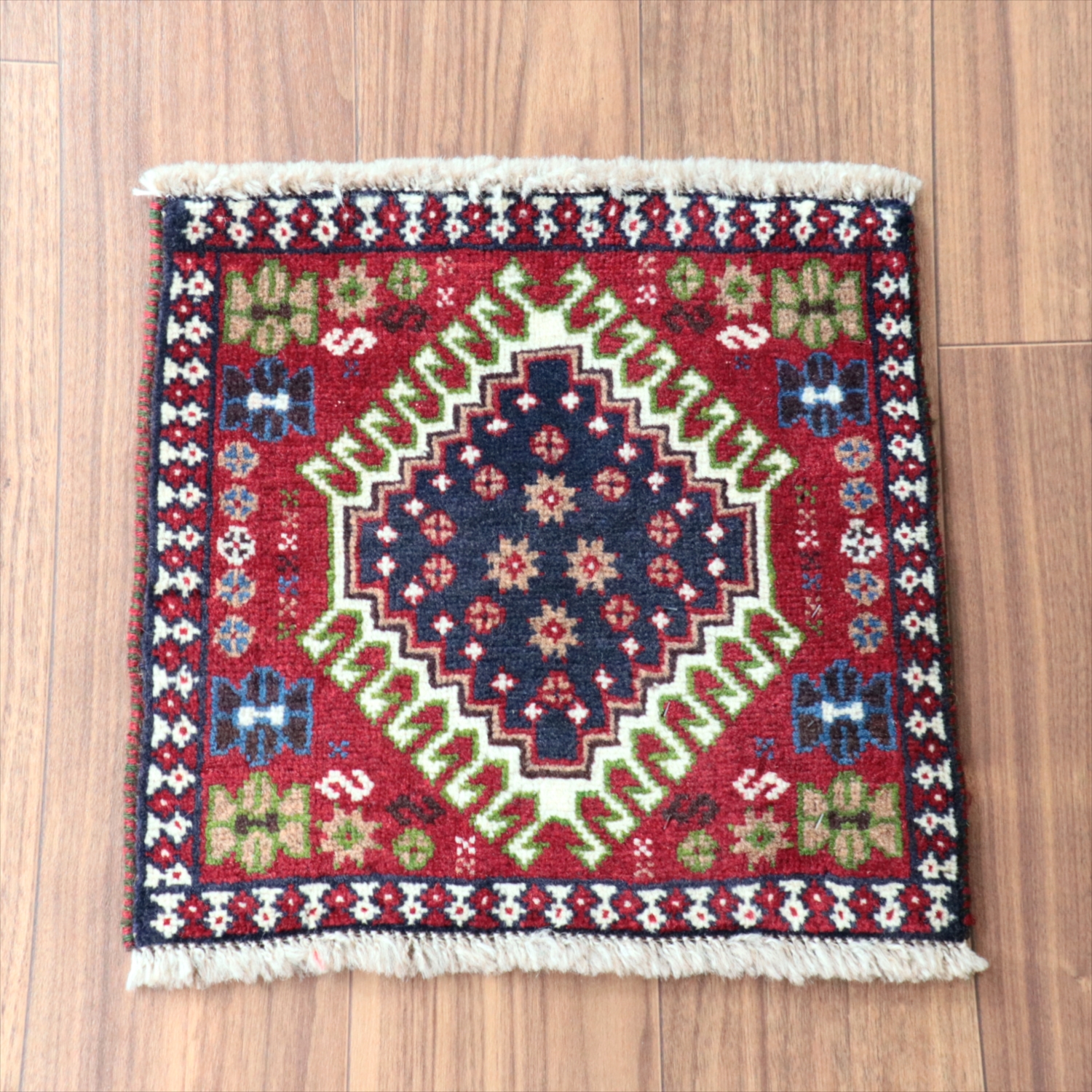 ヤラメ 手織りラグ 39×41cm 　ミニサイズ /トライバルラグ