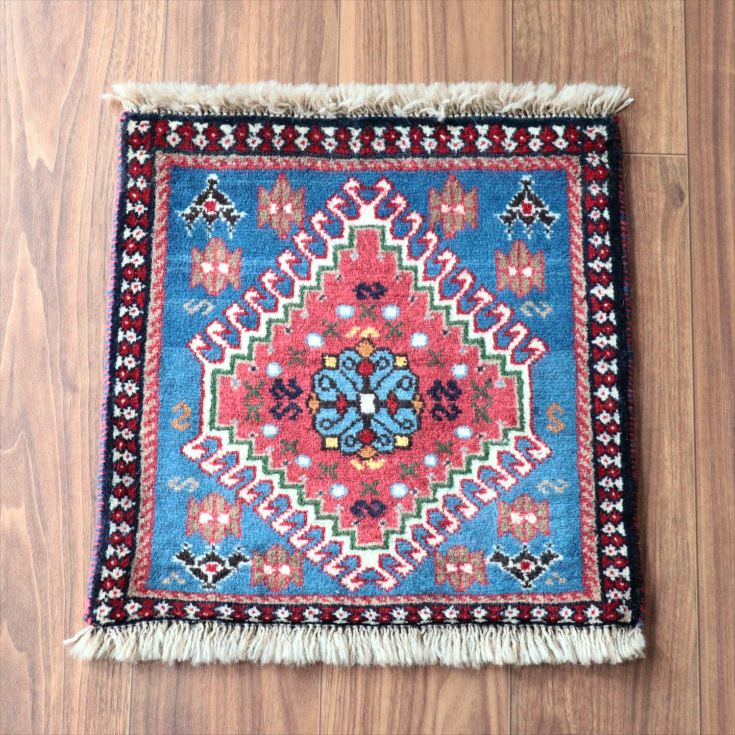 ヤラメ 手織りラグ 43×44cm 　ミニサイズ /トライバルラグ