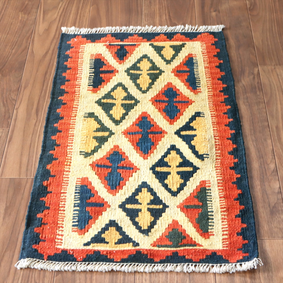 カシュカイ族の手織りキリム　ミニ　76×45cm