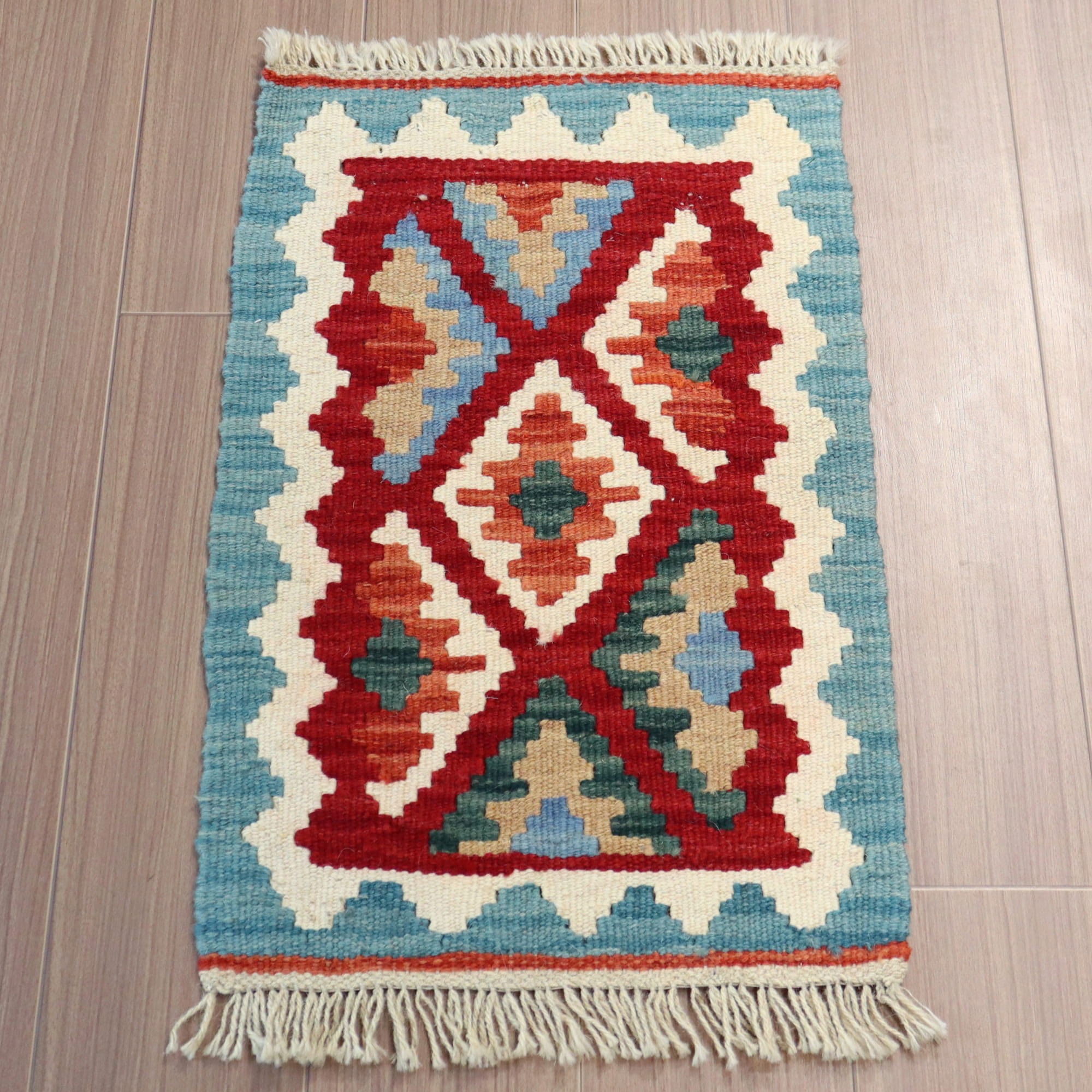 カシュカイ族の手織りキリム・シラーズ 67×42cm 発色のよいカラフルモチーフ