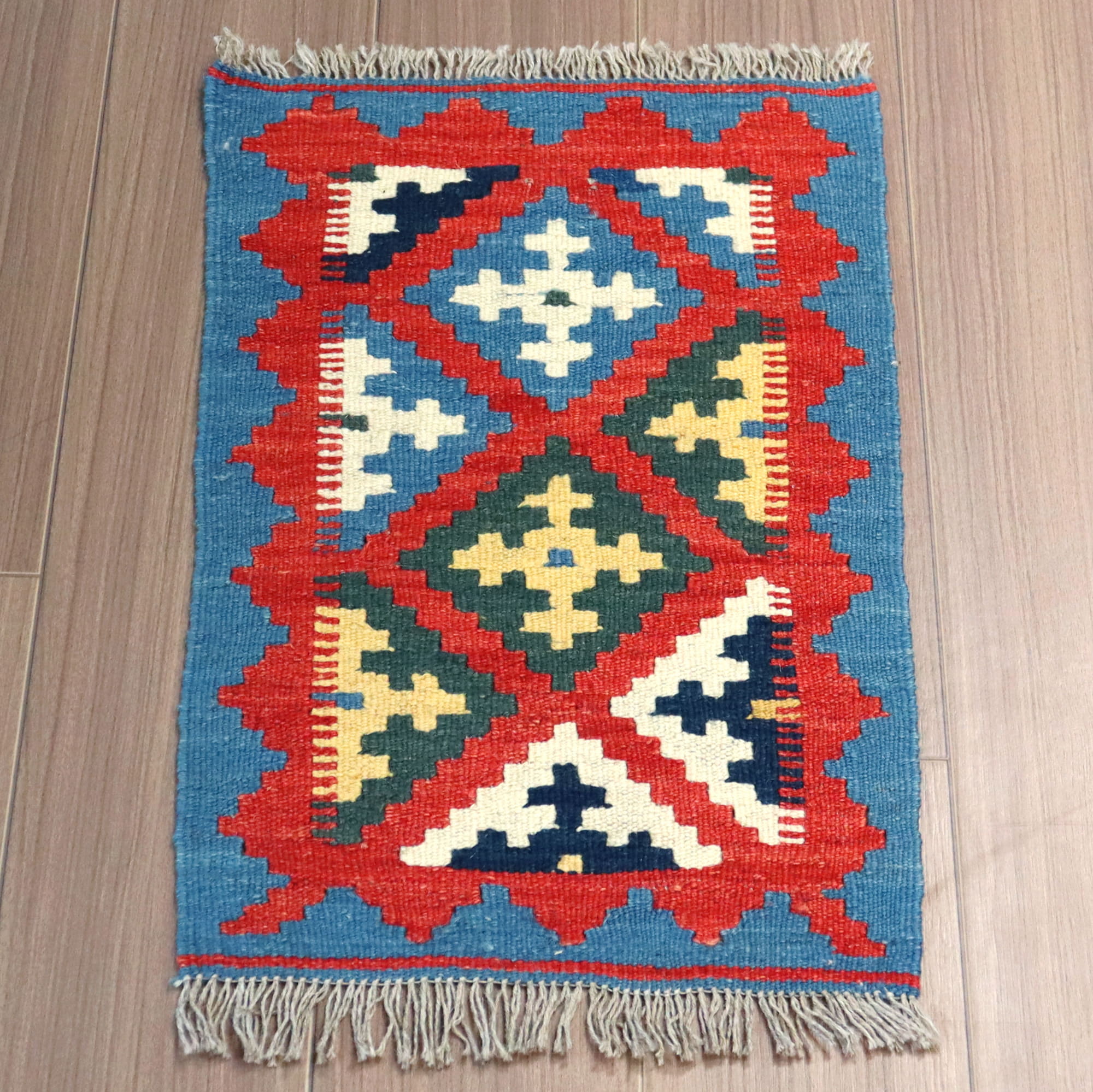 カシュカイ族の手織りキリム・シラーズ 59×35cm 発色のよいカラフルモチーフ