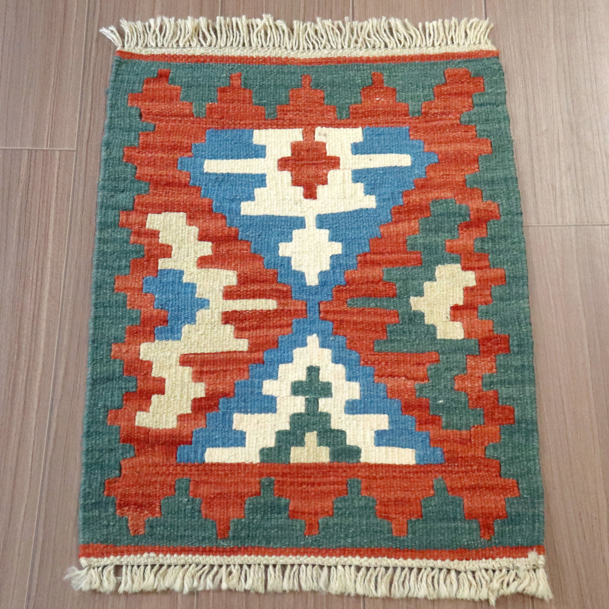 カシュカイ族の手織りキリム・シラーズ 62×43cm 発色のよいカラフルモチーフ