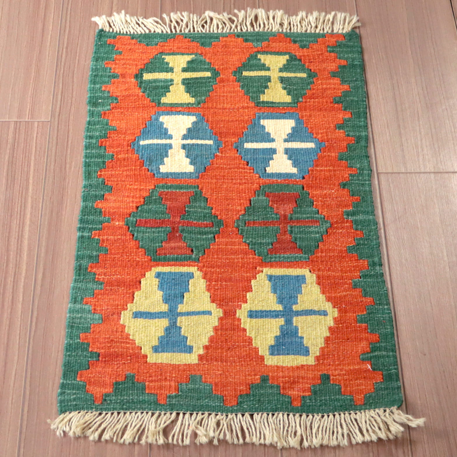 キリム カシュカイ族の手織りキリム 66×39cm カラフルモチーフ
