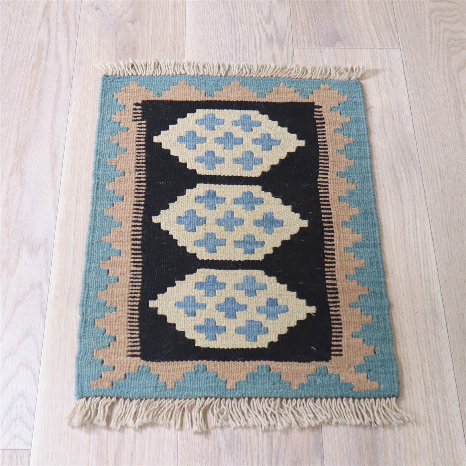 手織りキリム　57×42cm イラン南部シラーズ