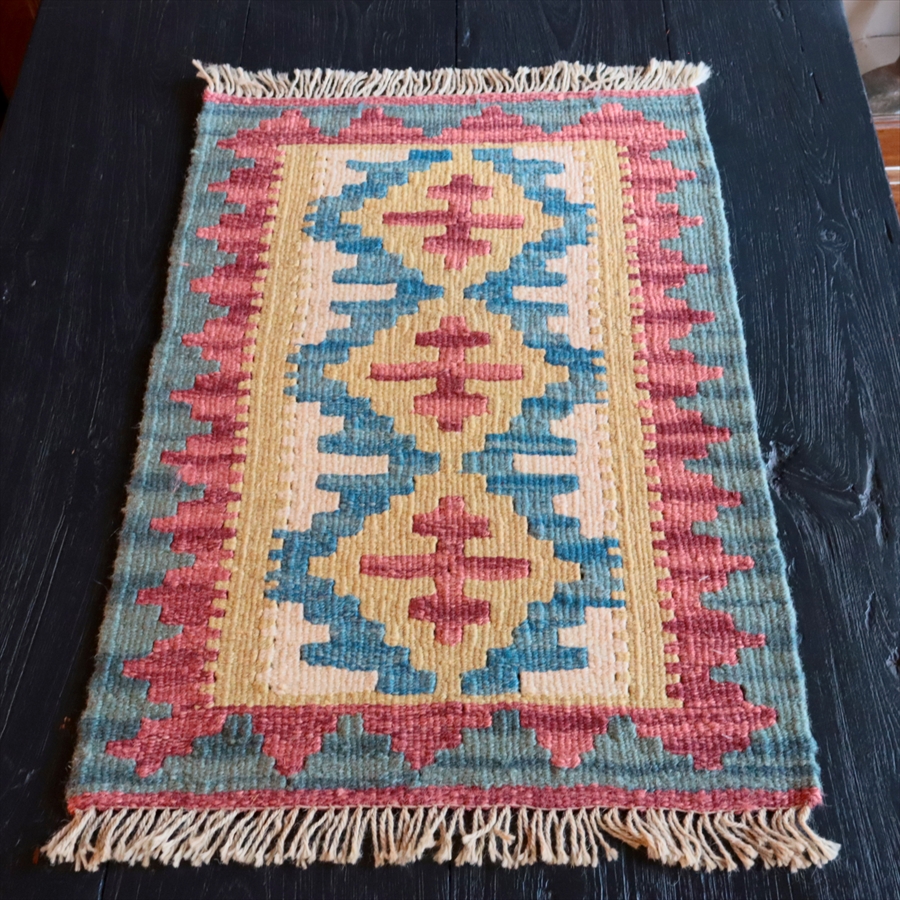 手織りキリム イラン南部シラーズ64×44cm ウール100% 一点もの
