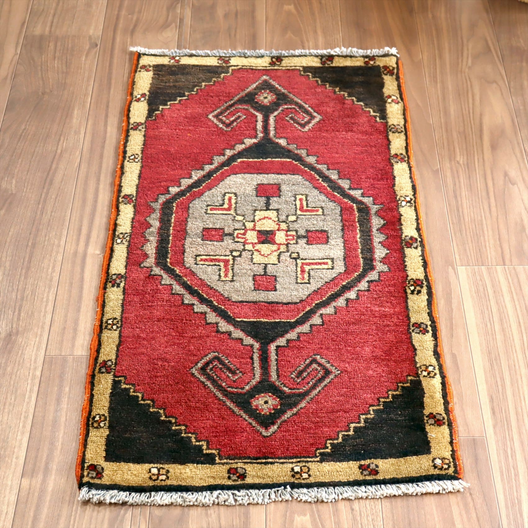 オールドカーペット　トルコ絨毯/ヤストゥク102×52cm カルス地方・エリベリンデ