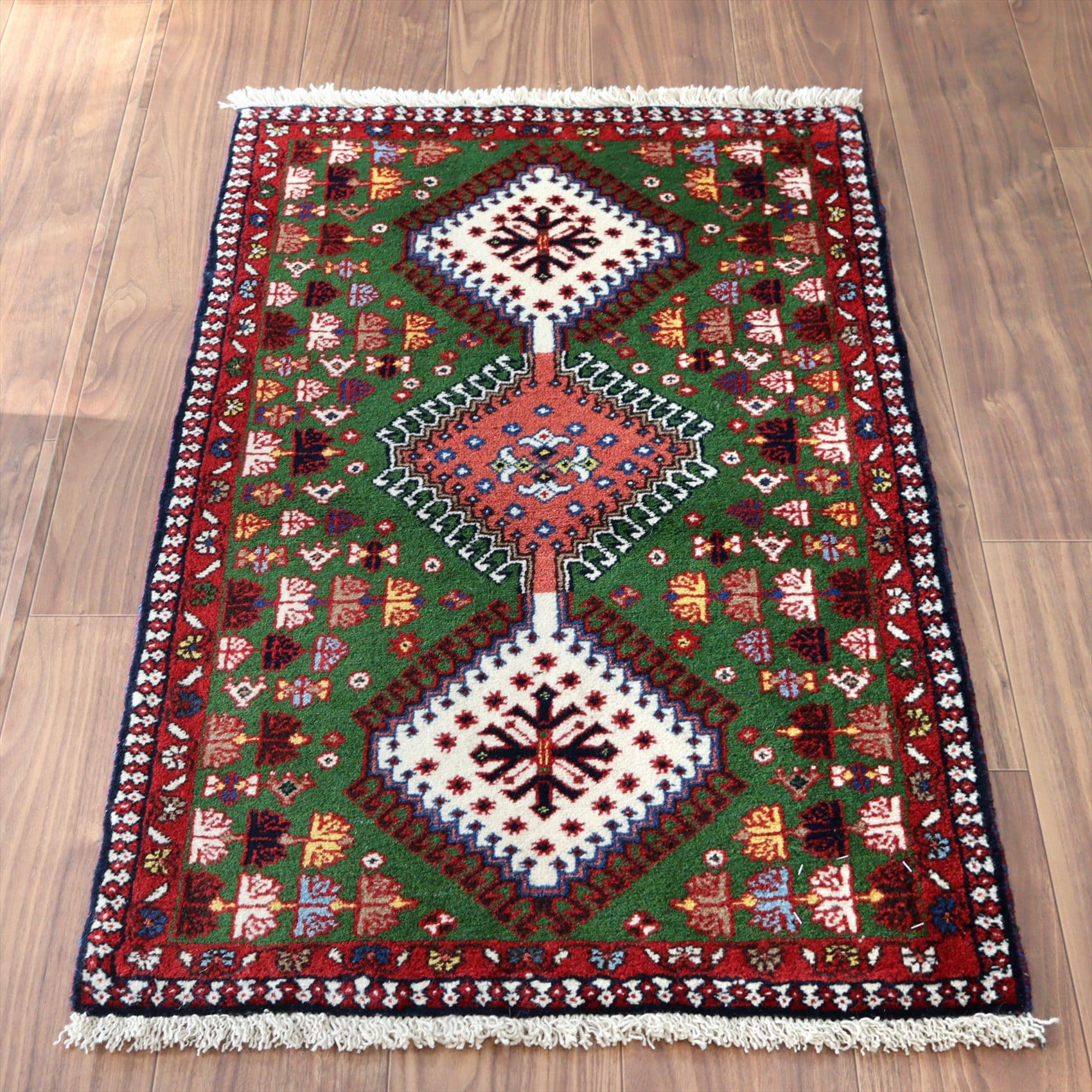トライバルラグ・部族絨毯　イラン南部ヤラメ105×64cm ３つのメダリオン