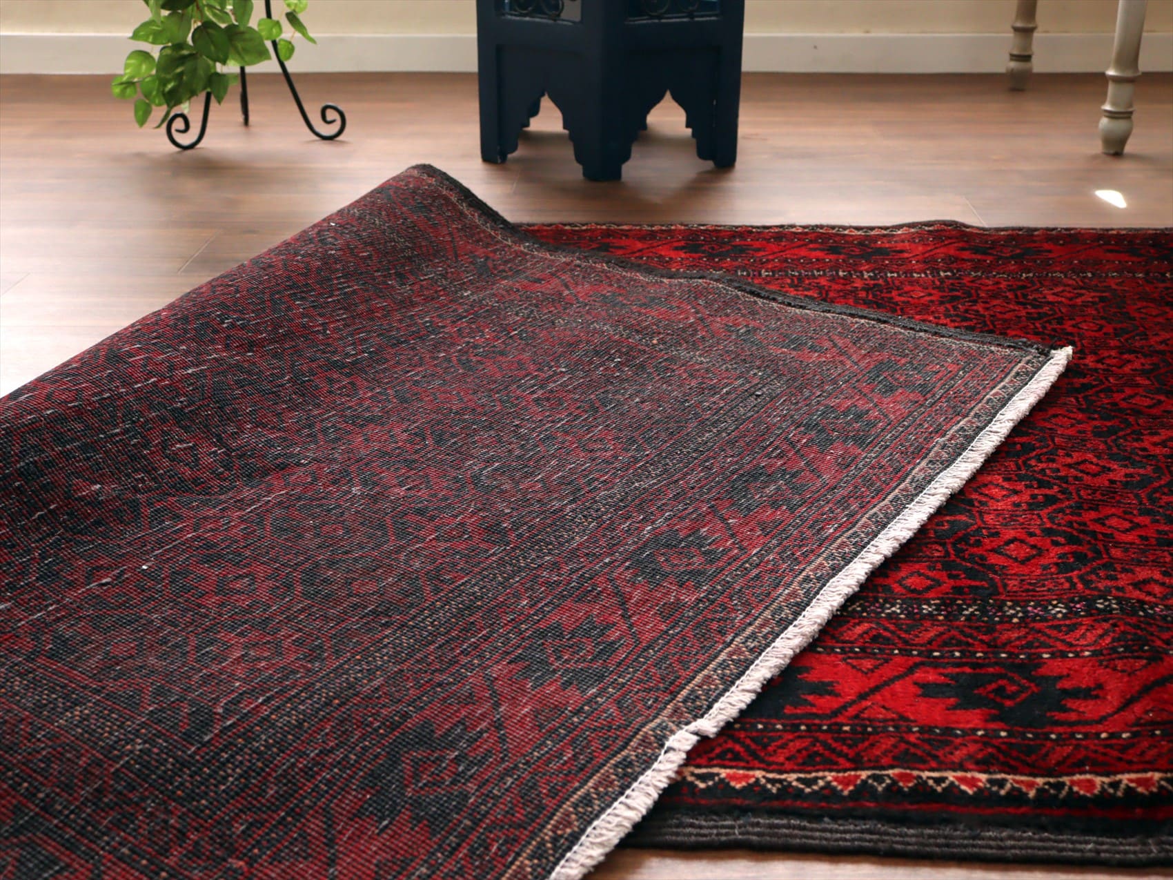 部族絨毯 トライバルラグ 189×97cm 連続する幾何学模様 バルーチ 