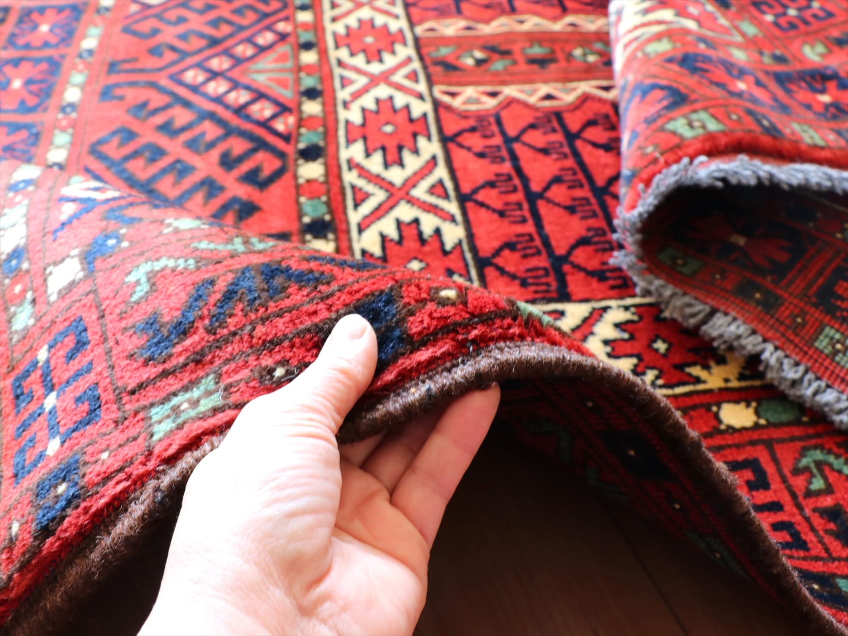 部族絨毯 トライバルラグ バルーチ145×103cm 連なる幾何学模様 / ガラタバザール