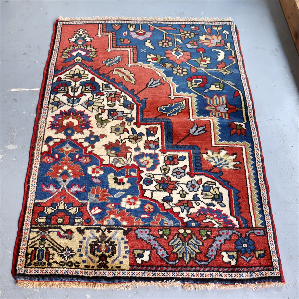 トルコ絨毯　デザインサンプル120×80cm アクサライ