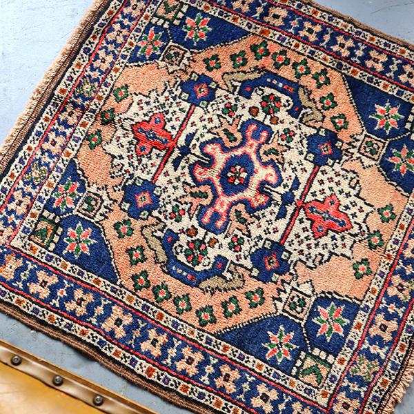 トルコ絨毯 オールドカーペット ヤストゥク71×75cm 星のモチーフ 正方形 スクエア