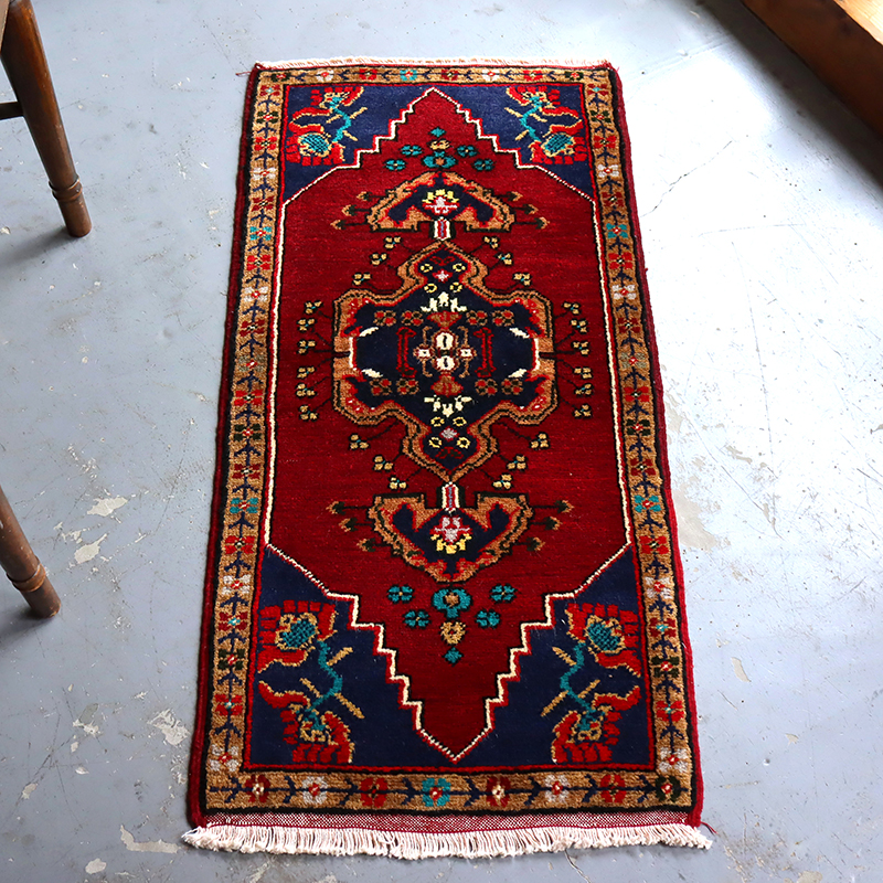 トルコ絨毯 ヤストゥク トライバルラグ103×50cm コンヤ
