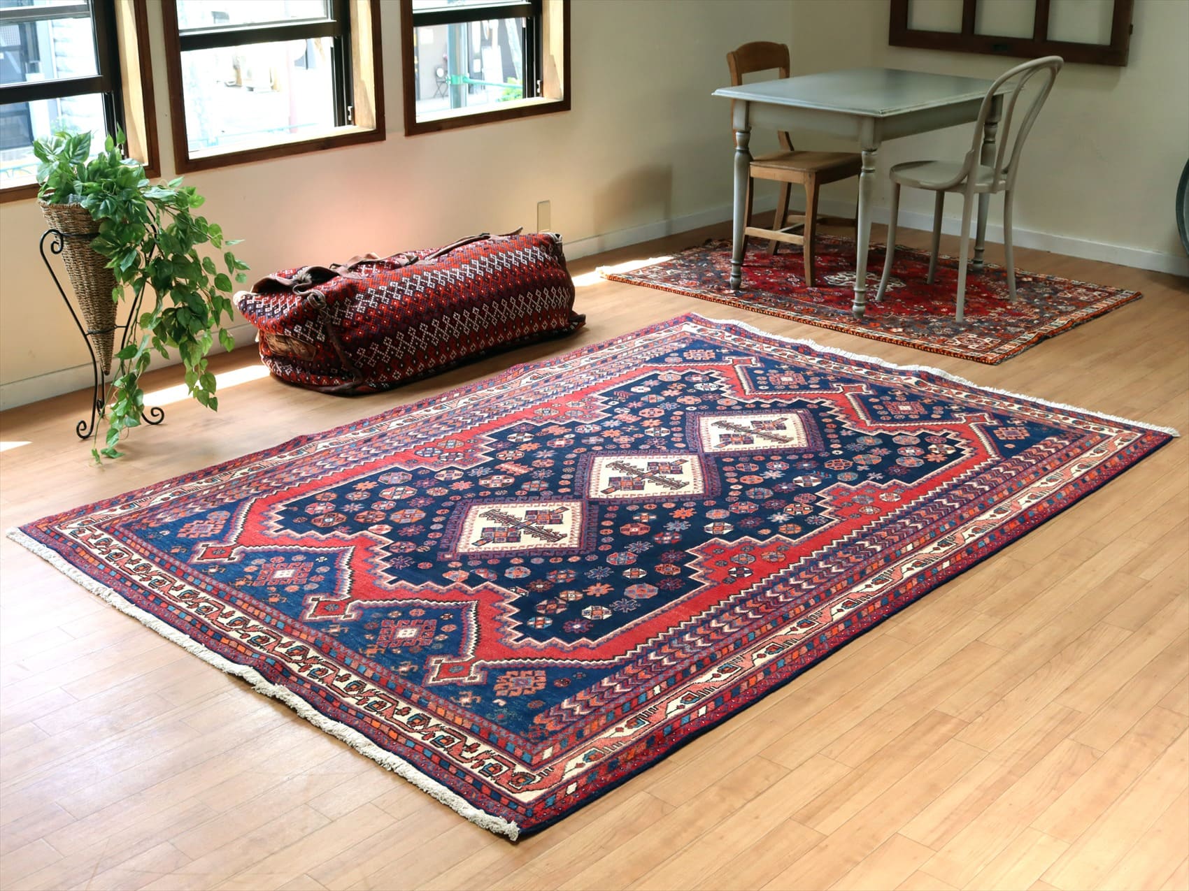 手織り絨毯 アフシャール 244x170cm イラン南部シルジャン