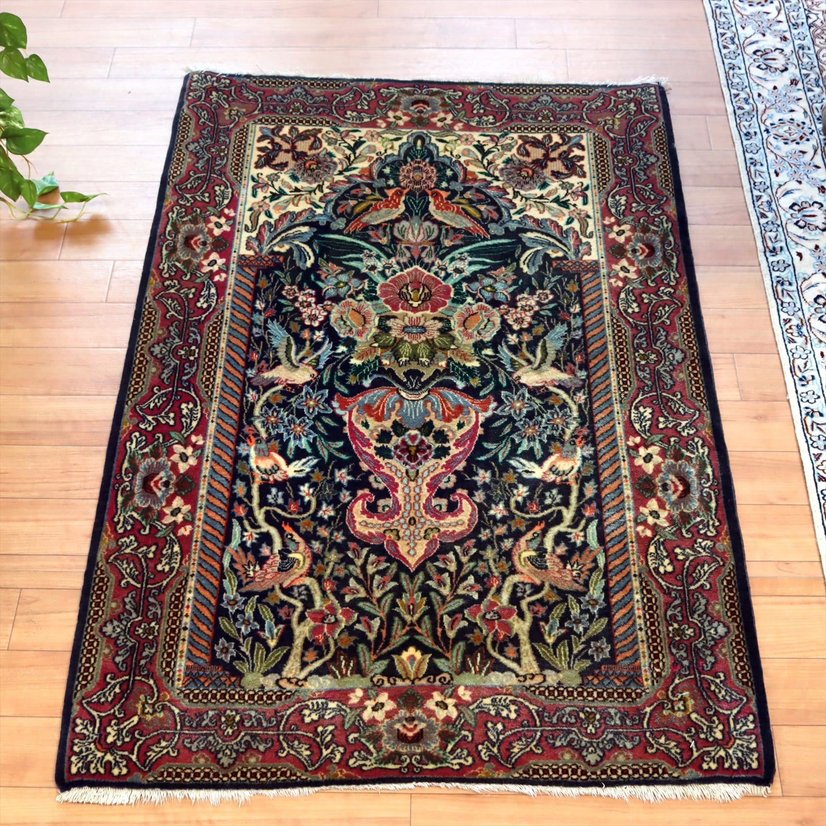 ペルシャ絨毯 イスファハーン107×72cm ネイビー ミフラープ