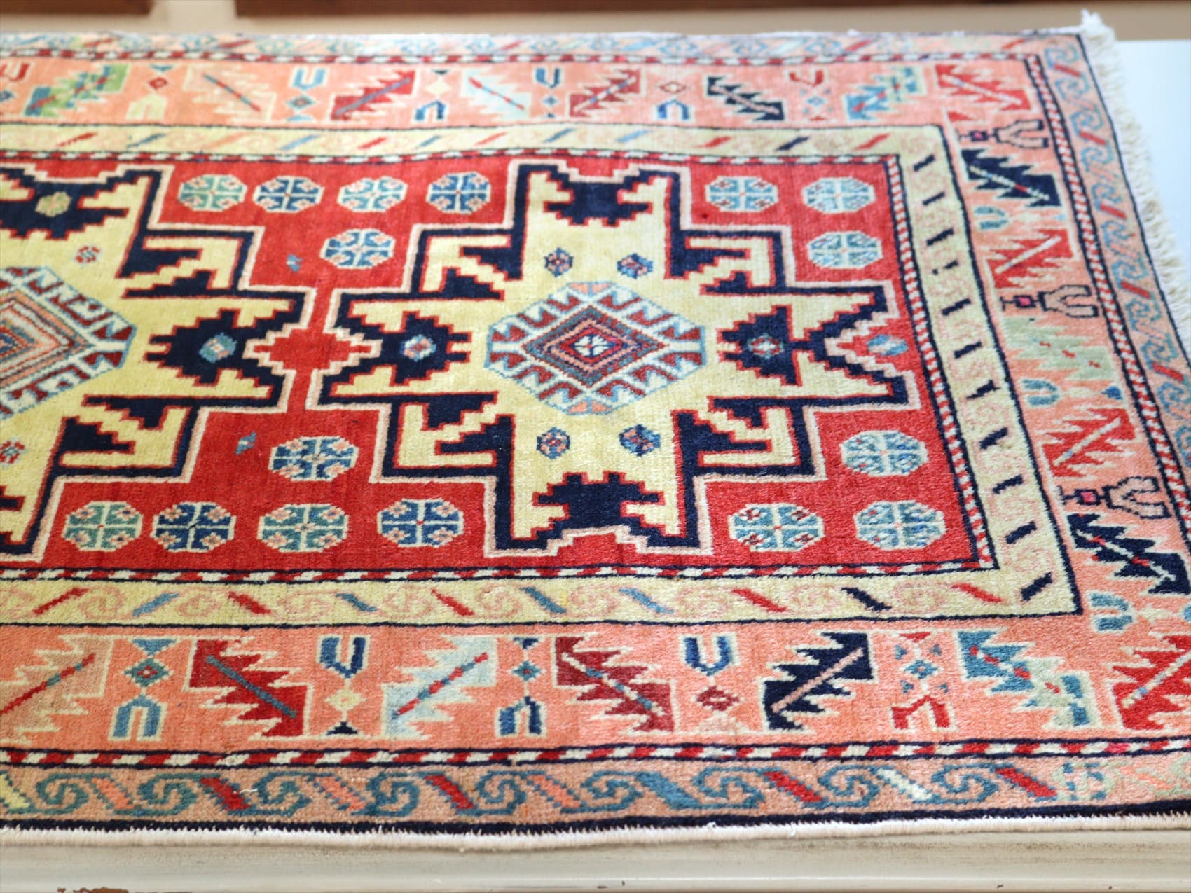 スターカザック コーカサス地方の伝統柄83×69cm 手織りじゅうたん 細か