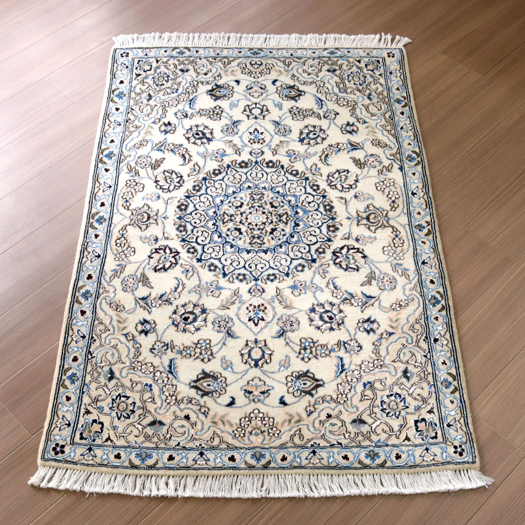 ペルシャ絨毯 ナイン135×89cm Nain 9La