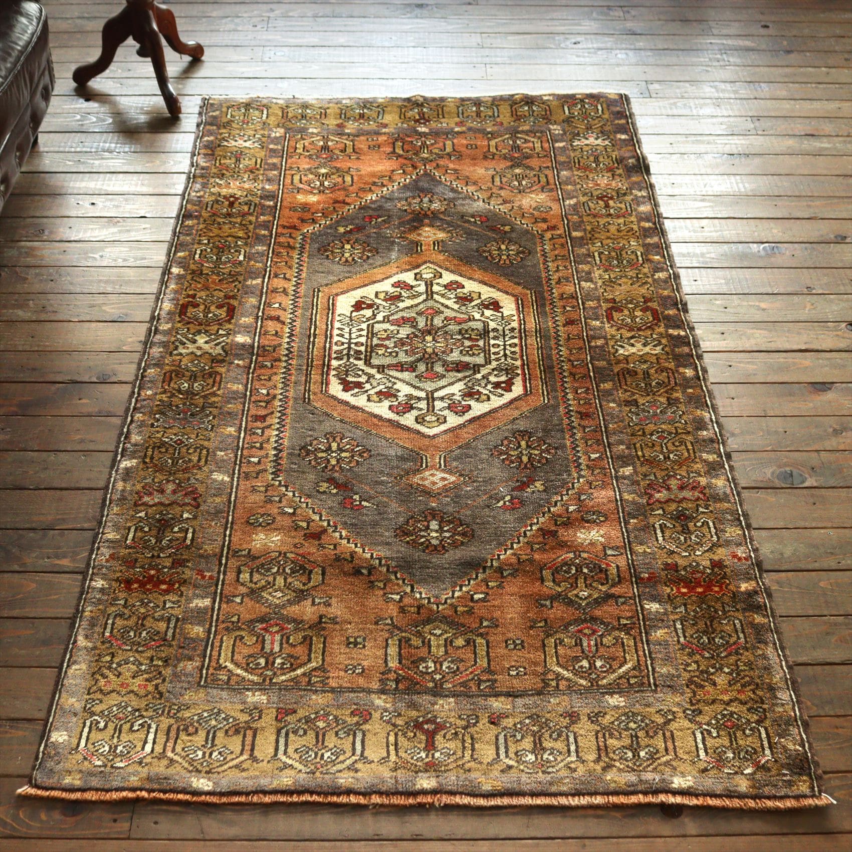 六角形のメダリオン 部族絨毯190×105cm カイセリ ヤイヤル